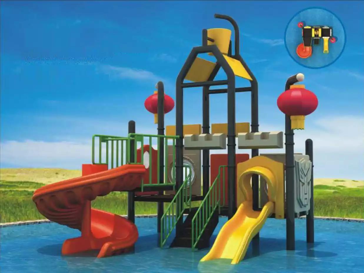 Rutschen im Kinderbecken Spielturm mit Rutschbahnen Aktivitäten im Wasser