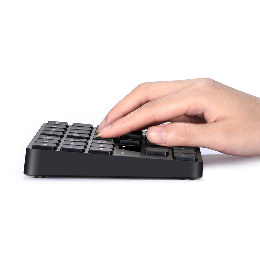 Douself 2.4G Wireless Numeric Keyboard Portable 35 Tasten Finanzbuchhaltung Office Keyboard Eingebauter Akku Schwarz