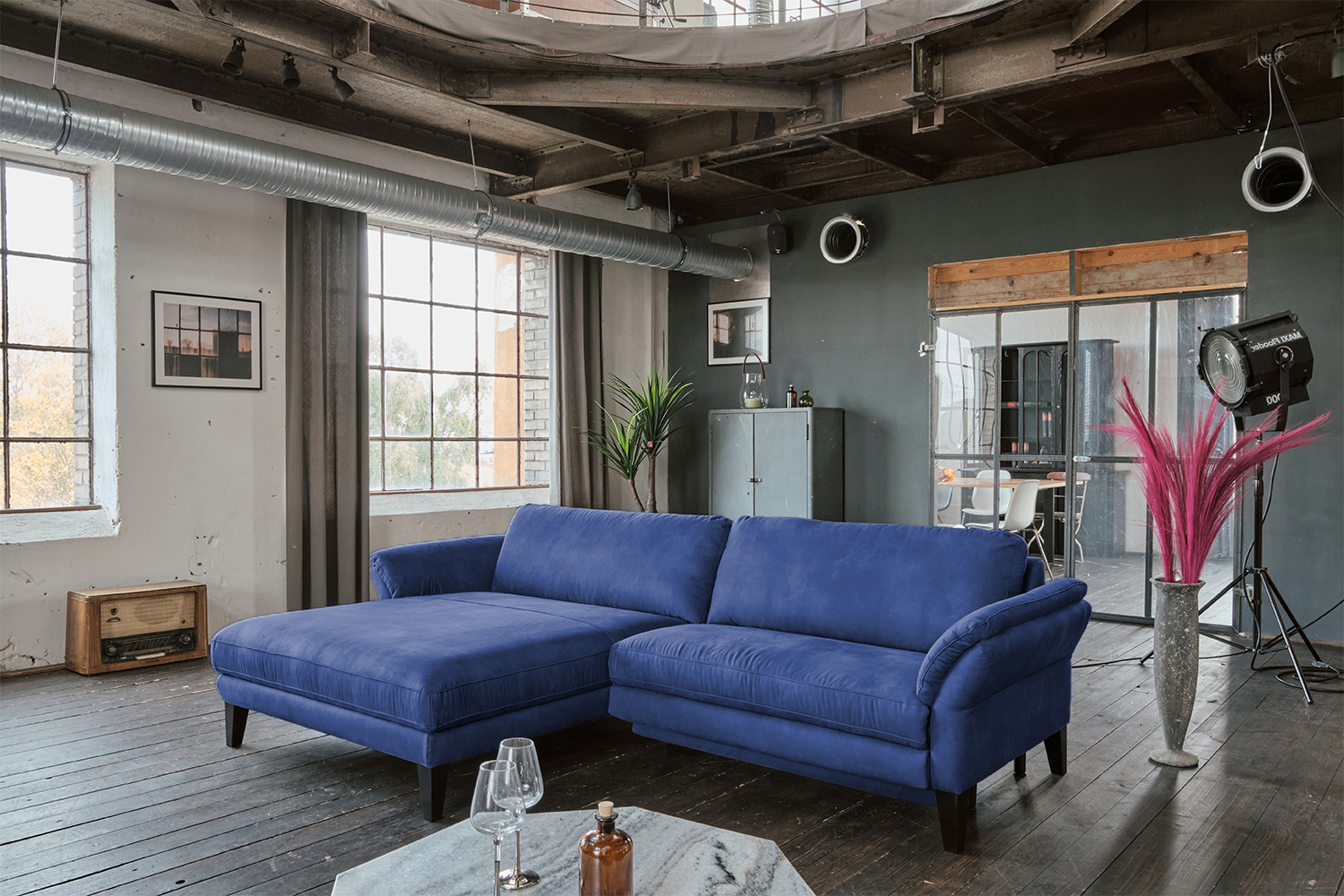 KAWOLA Sofa MALTA Ecksofa Stoff blau mit motorischer Relaxfunktion Recamiere links