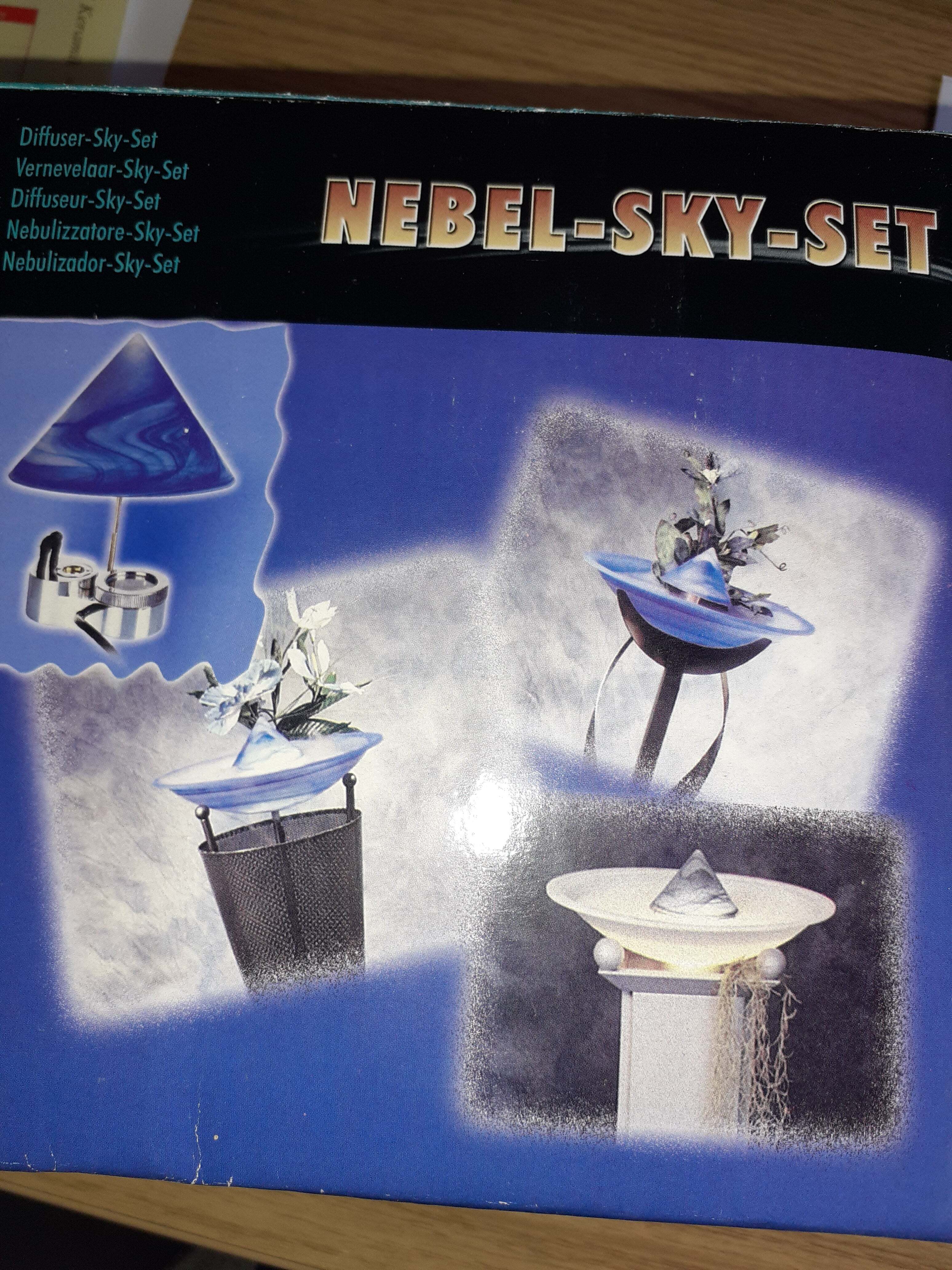 Seliger Nebel-Sky-Set blau 15x15x15 cm mit Ultraschallzerstäuber und Glasgefäß