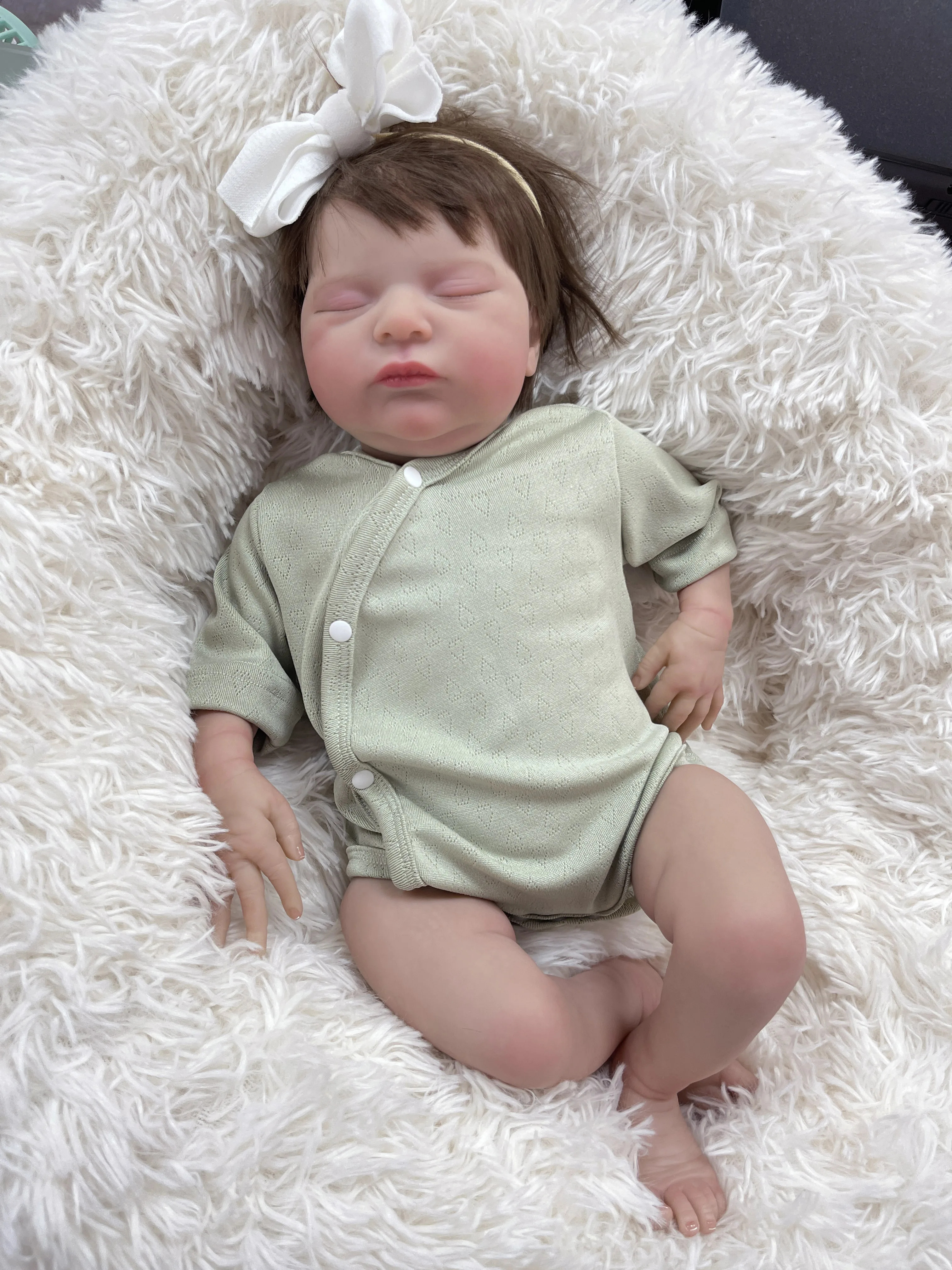mc star 48 Cm Neugeborenen-Körper Aus Weichem Stoff, Bereits Fertig Bemalt, Schlafende Wiedergeborene Babypuppe, 3D-Haut Mit Sichtbaren Adern, Handwurzelhaar