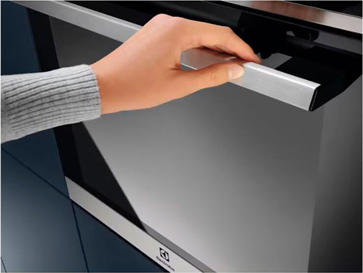 Electrolux SenseCook 700 Catalysis Oven EOE5C71X