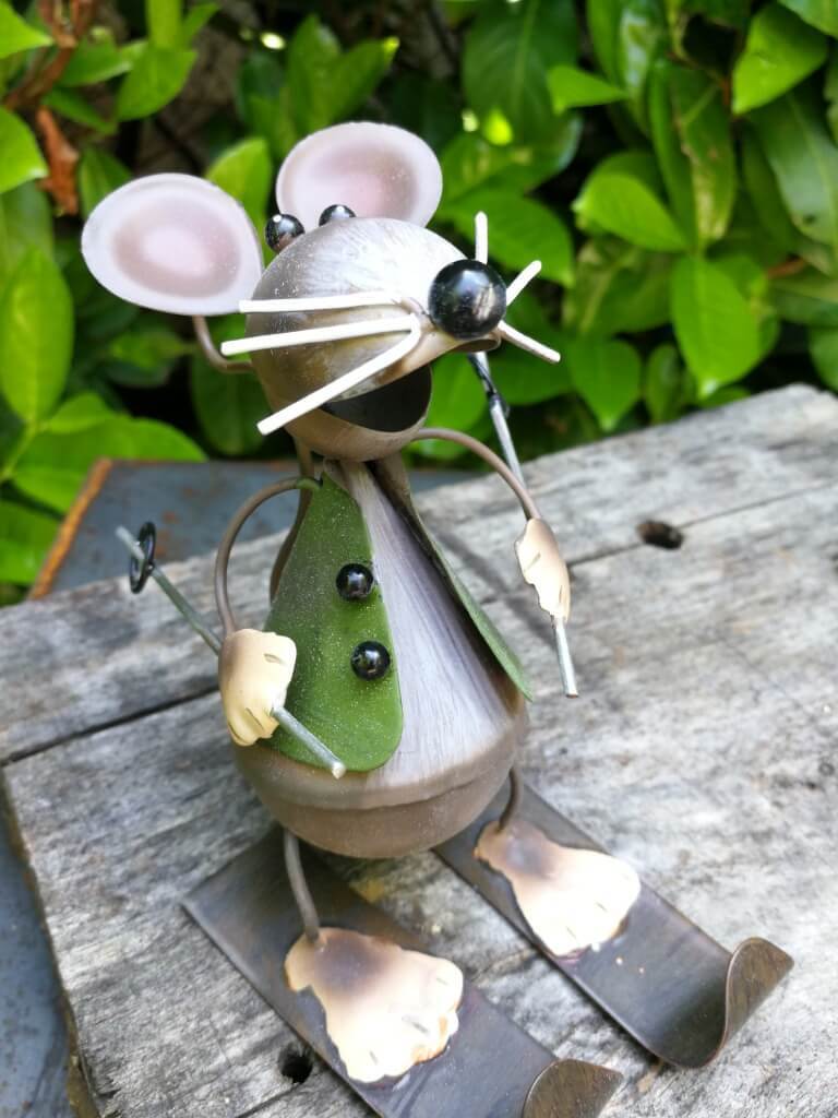 Gerrys Intergeschenke Maus Amigo auf Ski