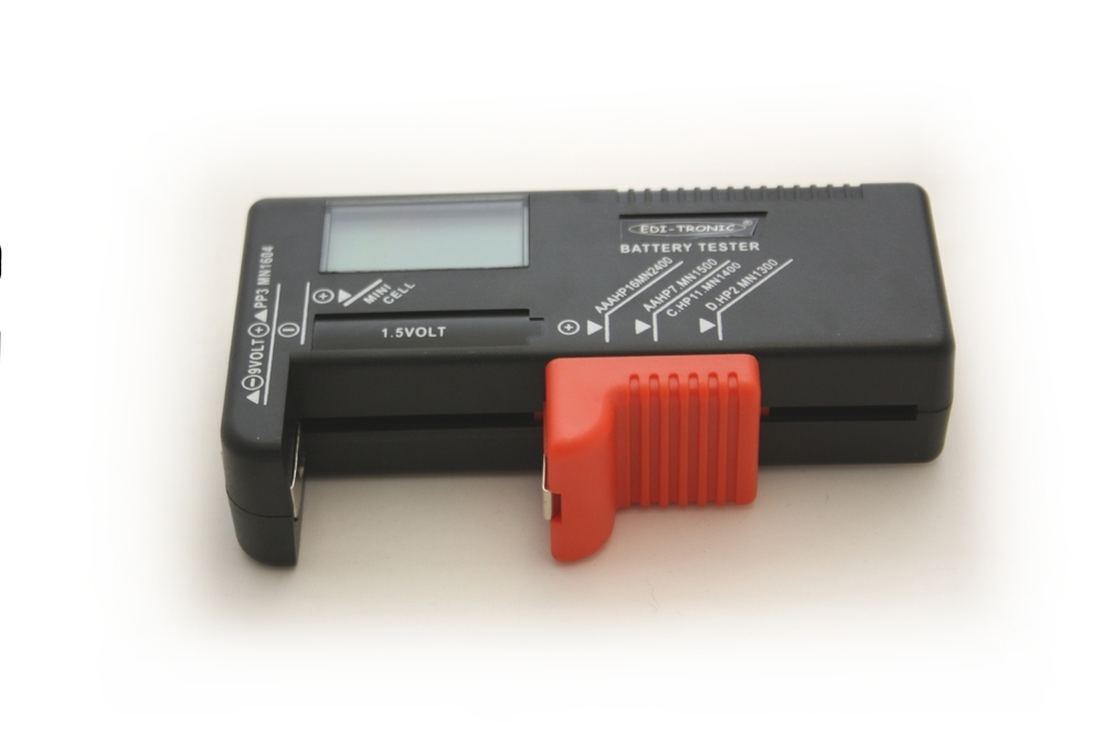 FECAMOS Batterietester Elektrischer Batterietester Batteriespannungstester 11 x 6 x 2,5 cm für Fast alle 1,5-V-Batterien und 9-V-Batterien und Knopfbatterien
