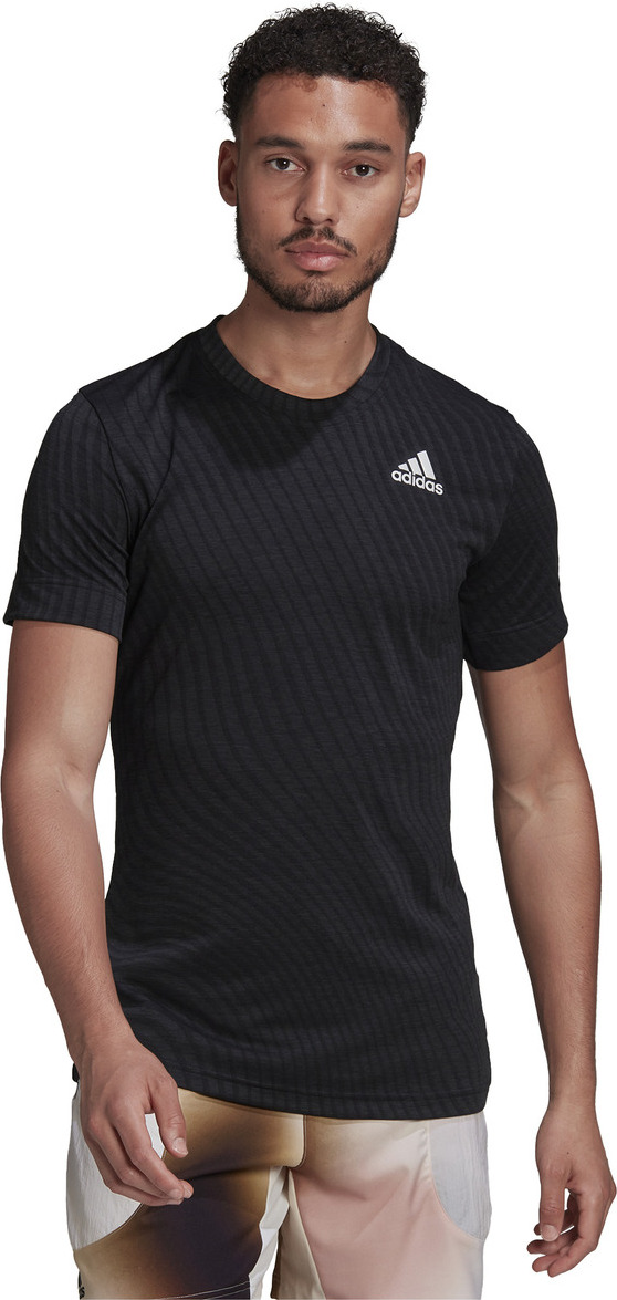 Herren T-Shirt adidas T FREELIFT TEE S Schwarz ADIHB9143_000#S