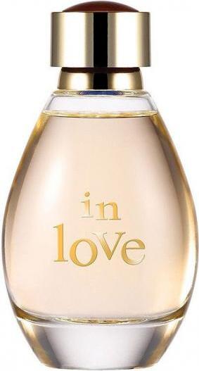 La Rive Voňavka In Love 90ml - Květinová vůně s tóny frezie a pižma, dokonalá pro romantické chvíle. Originální lahvička skvěle ozdobí vaši poličku.