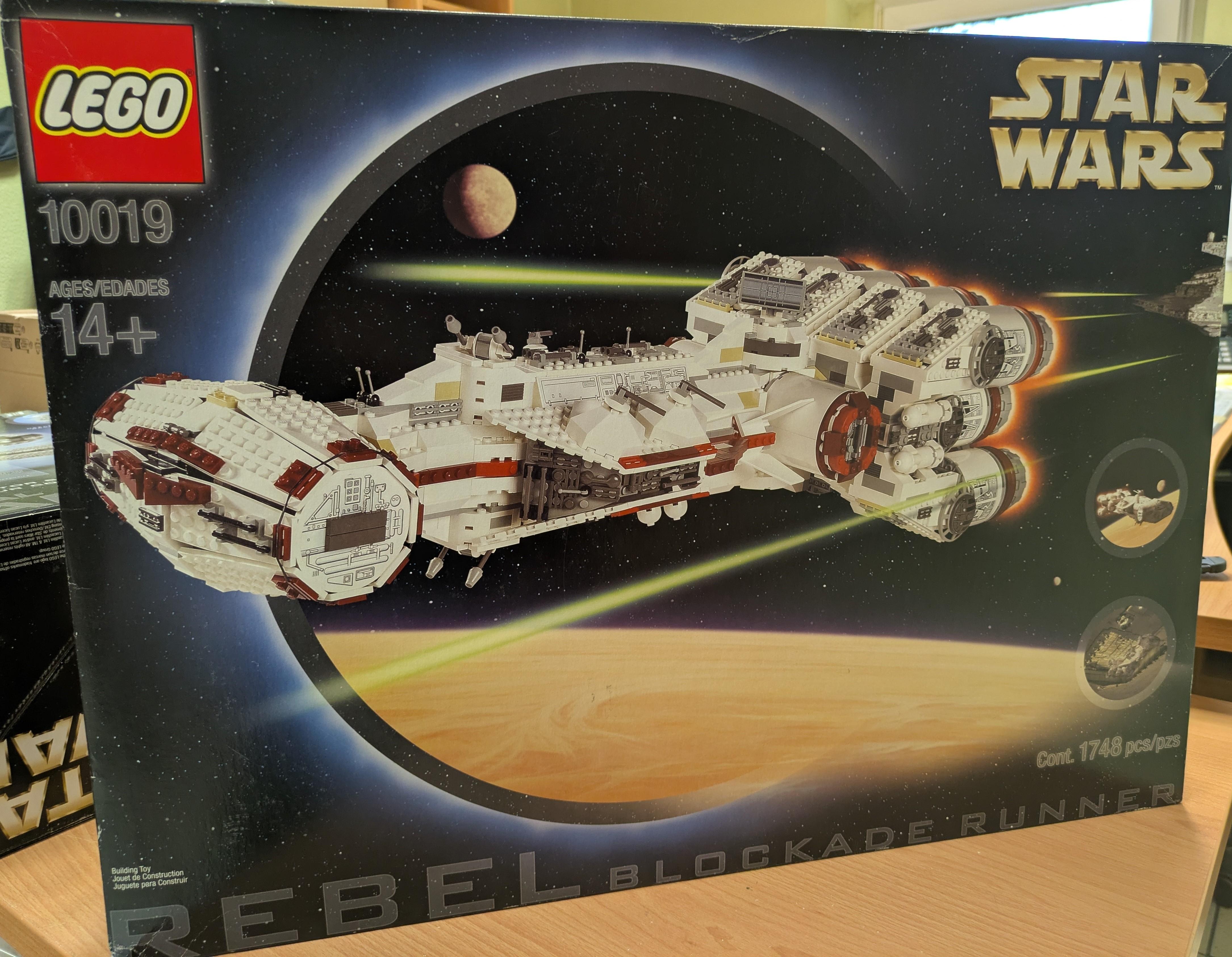 Star Wars Rebel Blockade Runner