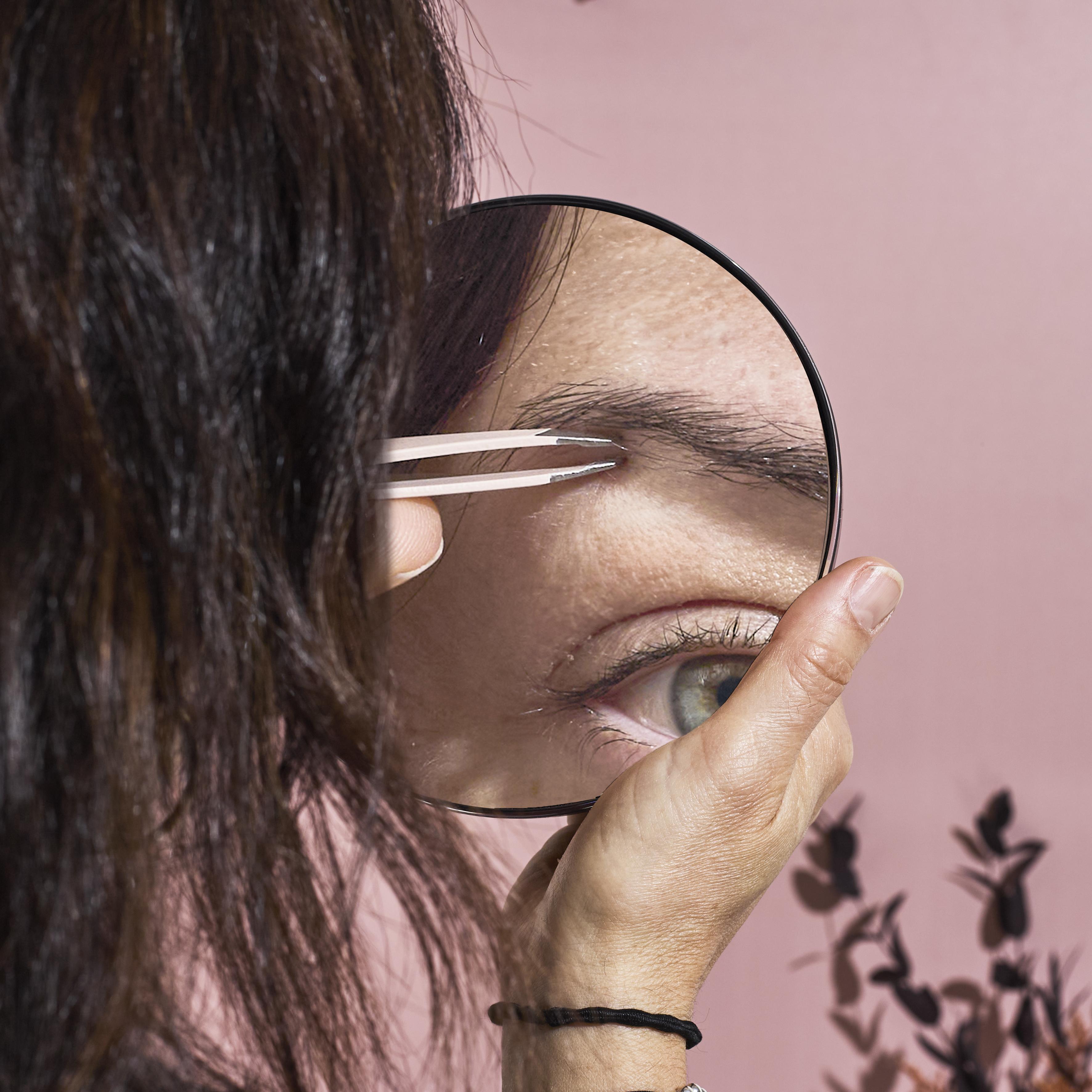 cosmetic club 30-fach vergrößernder Spiegel mit Saugnapf SC0784