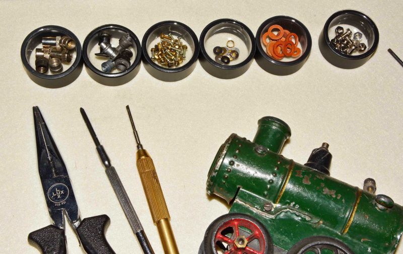 SELVA Kunststoffeinsätze für Anmischtöpfchen