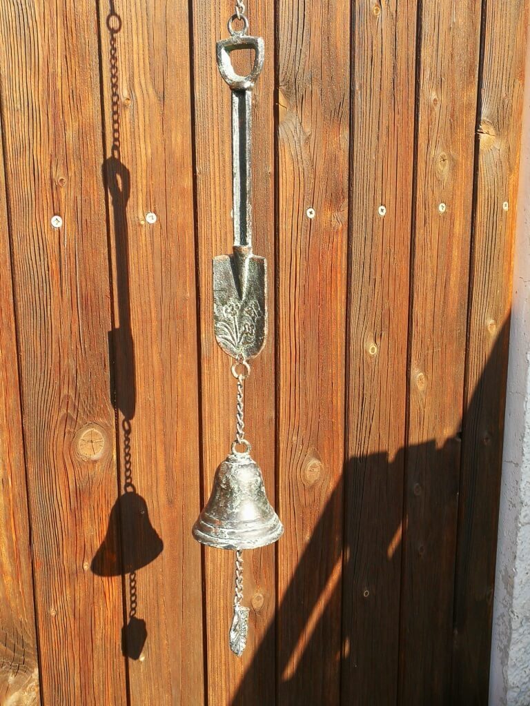 POSIWIO Metall Gartenglocke Spaten, grau