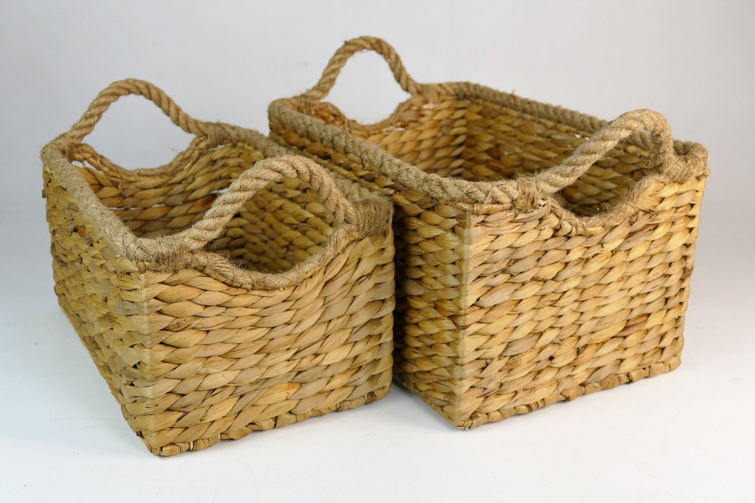 artra design Aufbewahrungskorb JANINA 2er Set aus Wasserhyazinthe natur Ordnungshelfer Aufbewahrung Obstschale Ordnungshelfer Dekoschale Regalaufbewahrung Aufbewahrungskorb Regalkorb 67415-CD