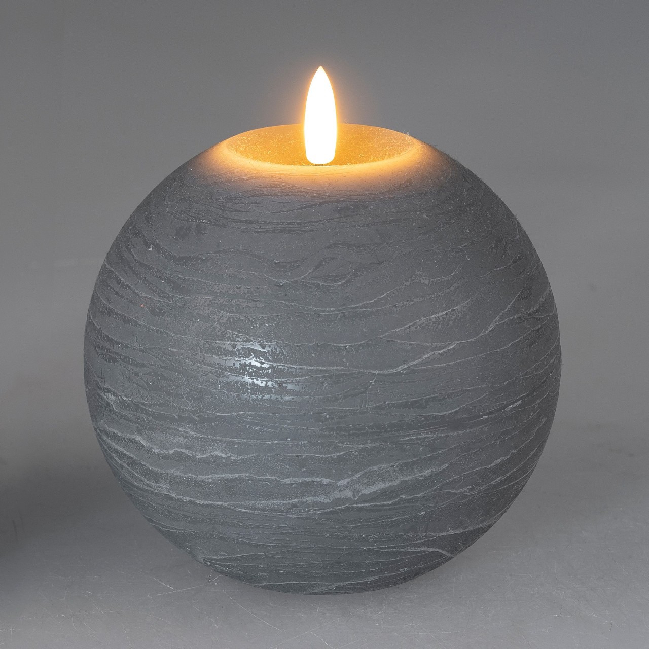 Rustic Kugelkerze Schwarz - 8cm Durchmesser, Durchgefärbte Dekokerze