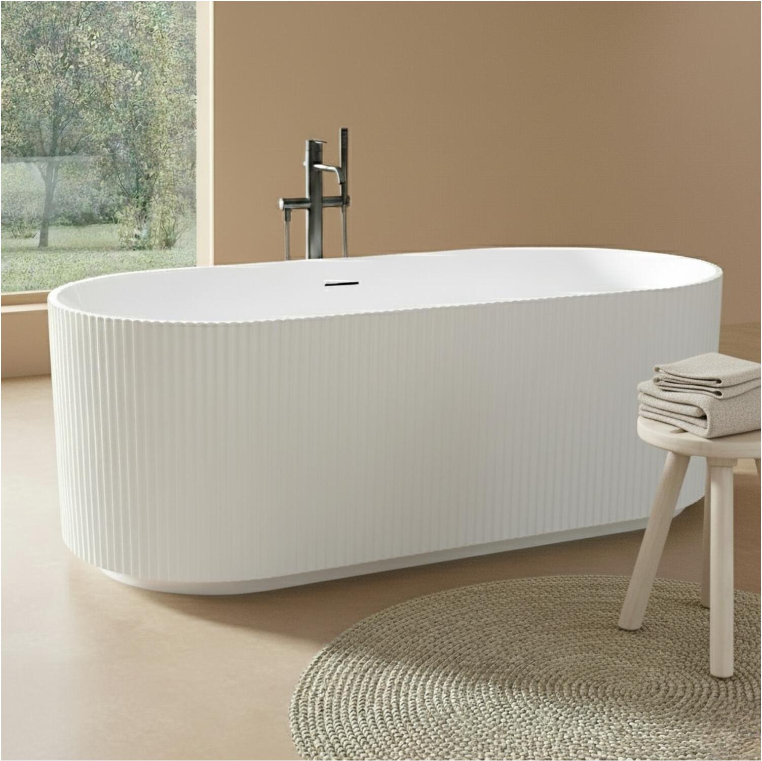 STRIA 170 cm weiße freistehende Badewanne aus geripptem Acryl
