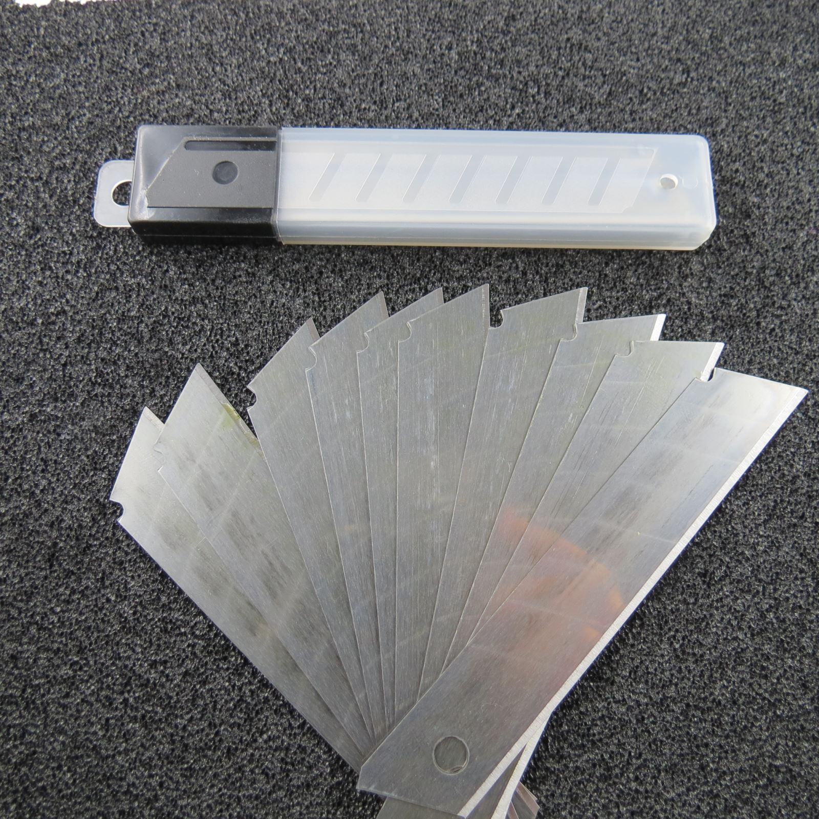 Abbrechklingen 800 Stück 18mm Cuttermesserklingen für Cuttermesser NEU IRTEX