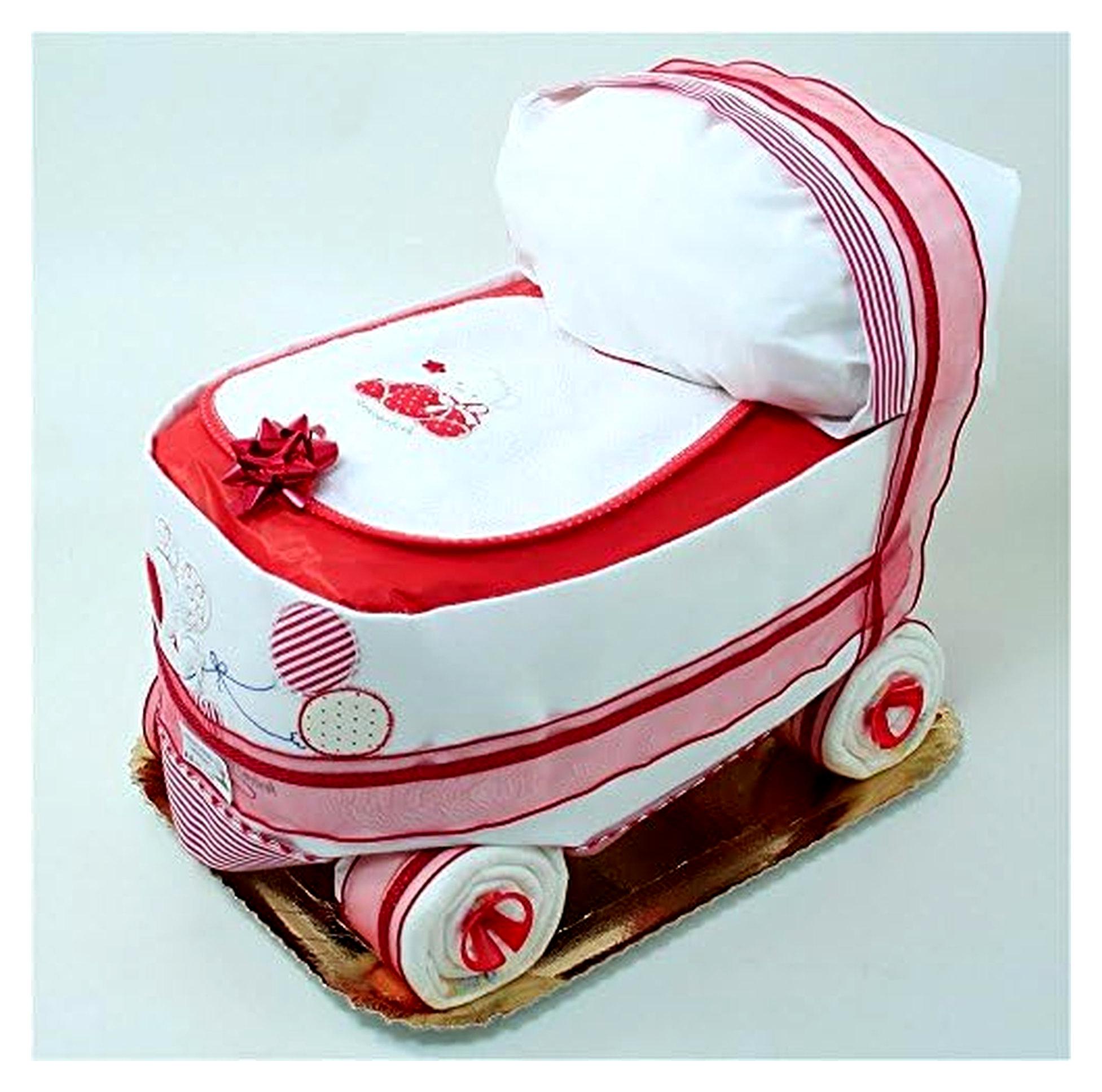 Markenlos Windeltorte in Form eines Wagens in Rot für die Babyshower