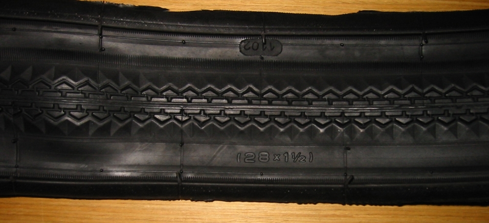 Classic Cycle Wulstreifen 28 x 1 1/2 schwarz Y075