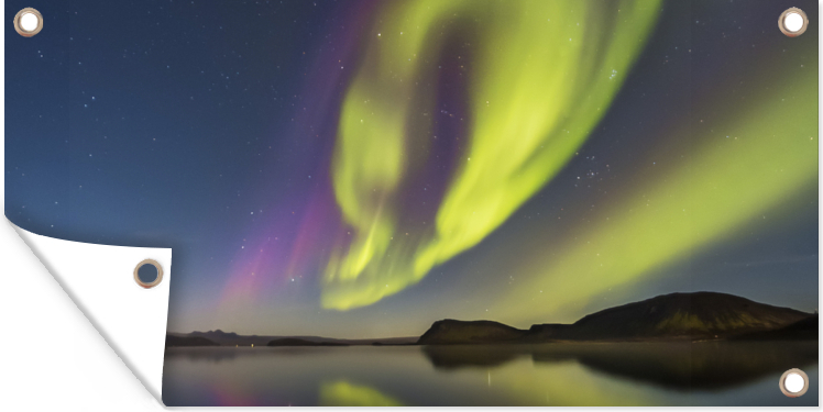 MuchoWow® 160x80 cm Outdoor-Poster Gartendeko Sichtschutz Garten Poster für den Garten Nordlichter - Schweden - Lila - Wasser - Grün 133|329243642