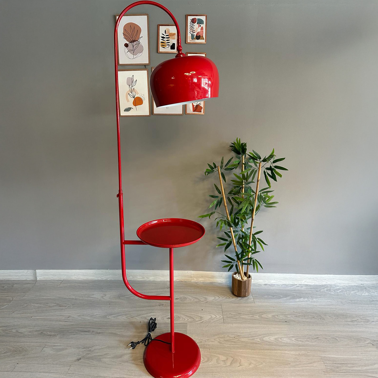 Bamyum Rotes Bewegliches Kopfteil Moderne Dekorative Metall Stehlampe mit Couchtisch