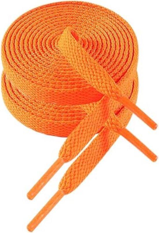 OEM 120 cm lange, flache Sneaker-Schnürsenkel aus Polyester – 8 mm breit – 4 Schnürsenkel – Sneaker-Schnürsenkel – hochwertige Sport-Schnürsenkel – Ersatzteile für Sport-Schnürsenkel – weiße Canvas-Schuhe, Sport- und Freizeitschuhe 2026
