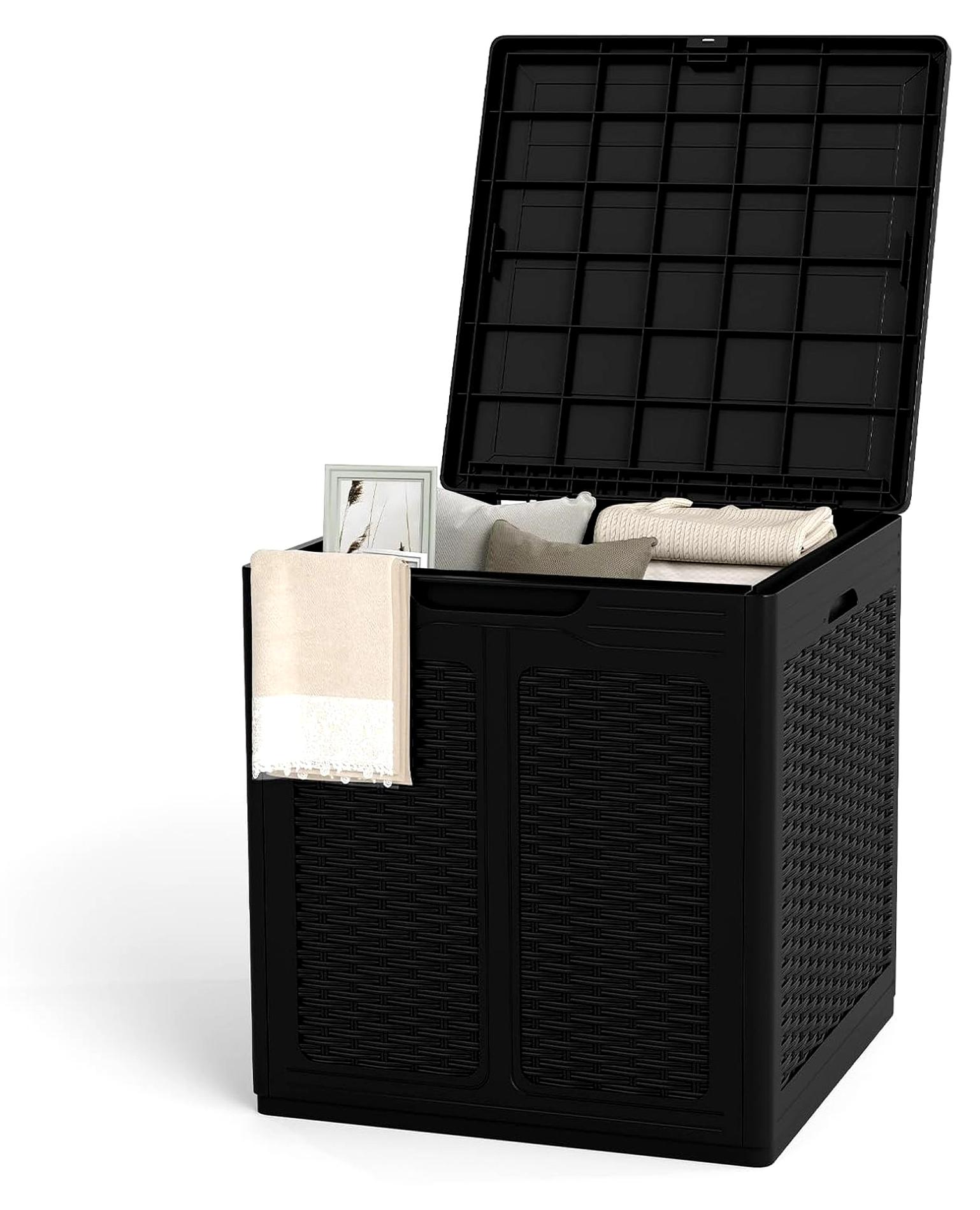 Markenlos Gartenbox 145 L, Auflagenbox mit abschließbarem Deckel in Rattanoptik, wetterfeste Aufbewahrungsbox für Kissen, Gartengeräte und Paketzustellung (Schwarz)