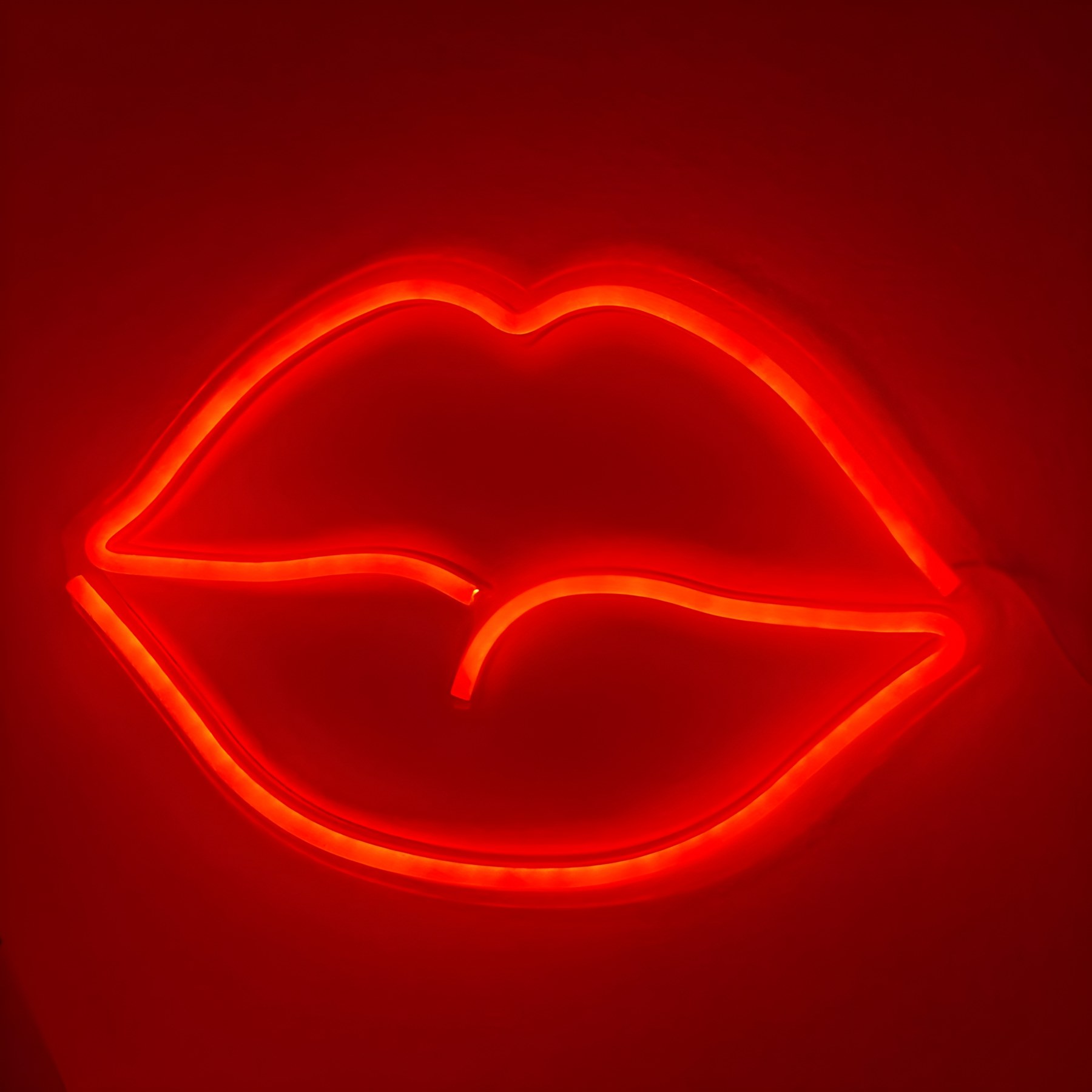 Kopper-24 NEON LED Licht, dekorative Wand-Leuchte, Lippen rot, ca. 42 x 28 x 2 cm