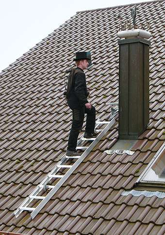 Günzburger Steigtechnik Guenzburger Steigtechnik 11114 Aluminium Dachleiter Rot 3.6 kg