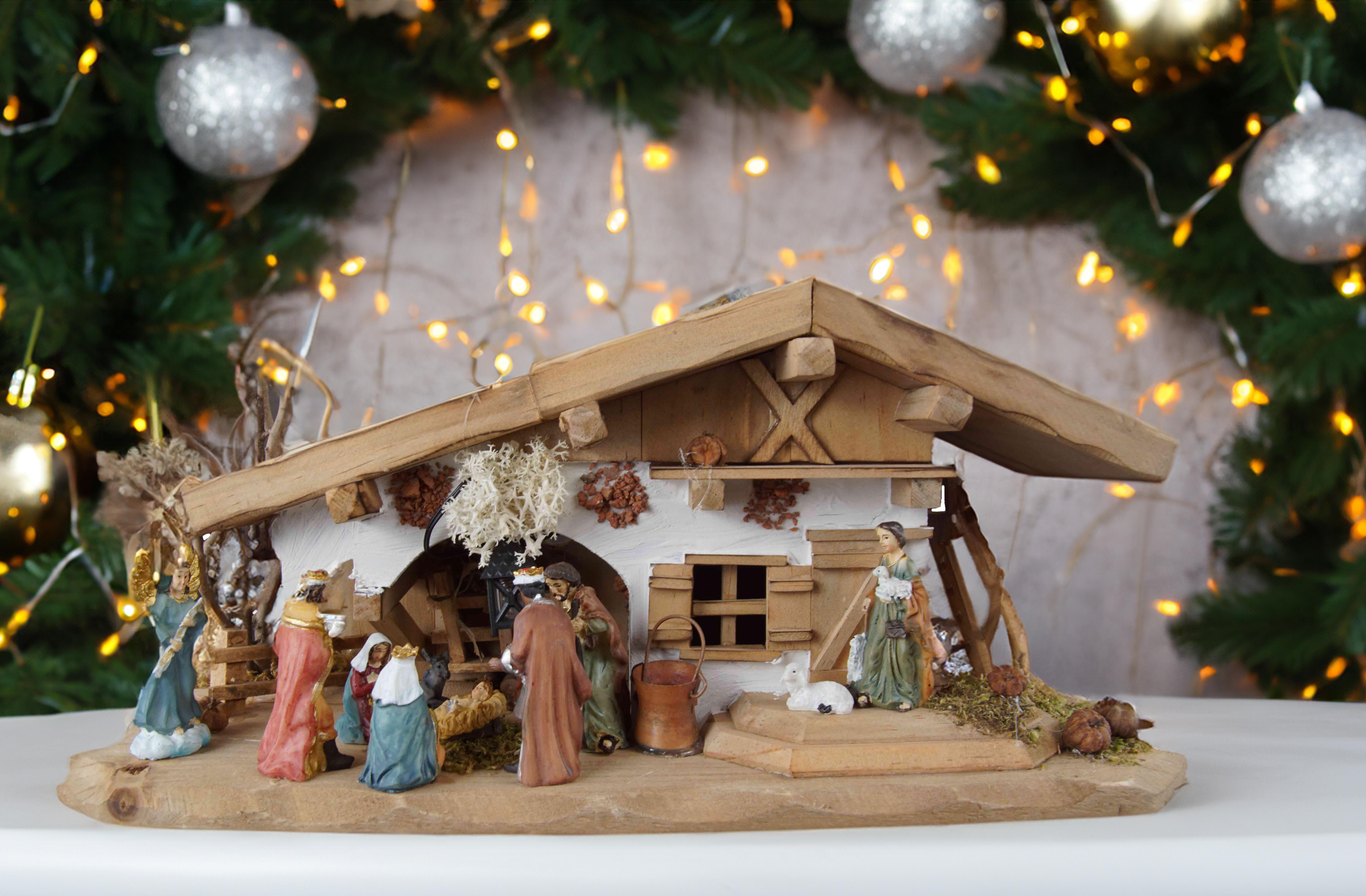 THUN Weihnachtskrippe Aus Keramik – Klassische Gewürzbank Zum Sammeln, 5,4 × 4,3 × 7,9 Cm