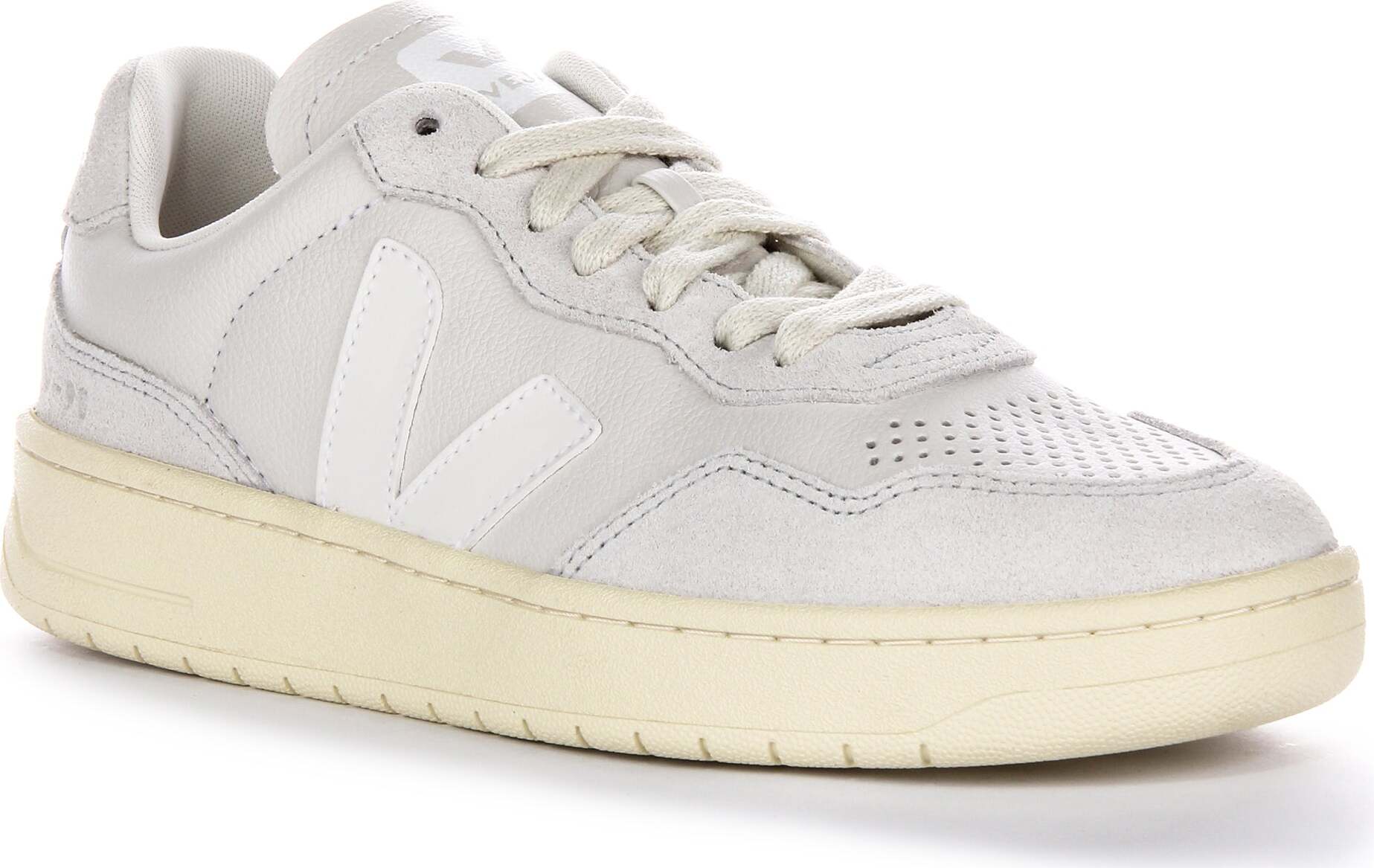 Herren Sneaker aus Leder Veja V 90 mit seitlichem OT Lederlogo und Wildlederpanel in Hellgrau – 6 Großbritannien - 40 EU - 7 USA / Hellgrau