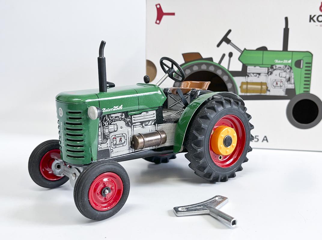 Traktor ZETOR 25 A grün - Metallräder KOVAP 4.38303