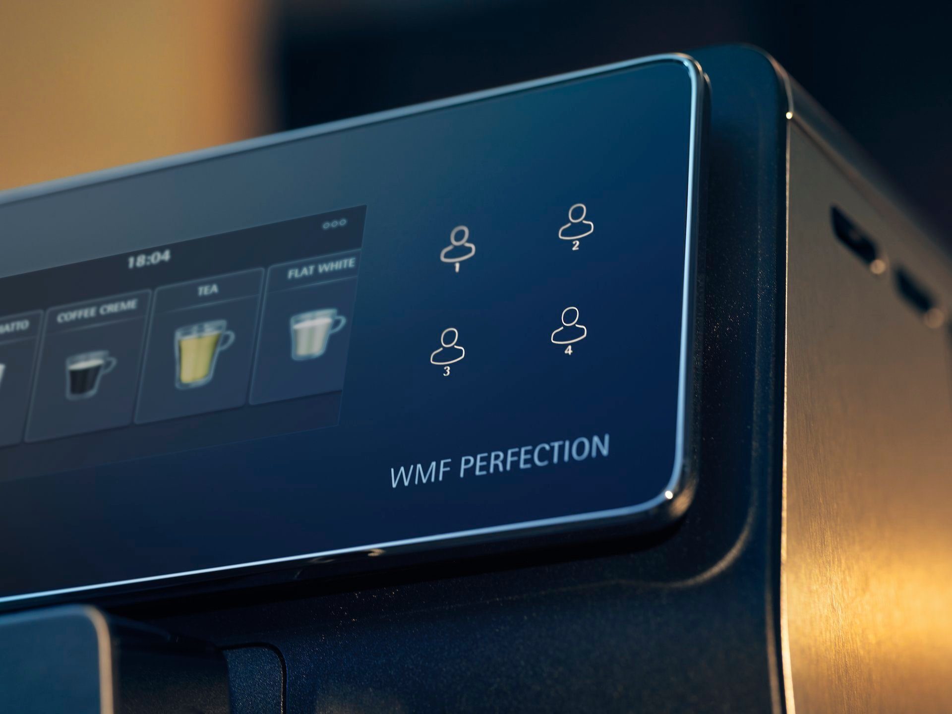 Plnoautomatický kávovar WMF Perfection 880L s mliečnym systémom, 18 nápojových špecialít, dvojitý termoblok, mlynček z nerezovej ocele, užívateľský profil, 1l nádoba na mlieko