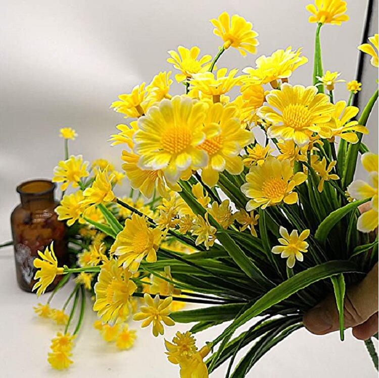 4er-Set Künstliche Formschnitt-Kugelbäume Mit Rosenblüten – UV-beständige PE-Pflanzen Für Drinnen & Draußen (59,9 Cm, Rot)