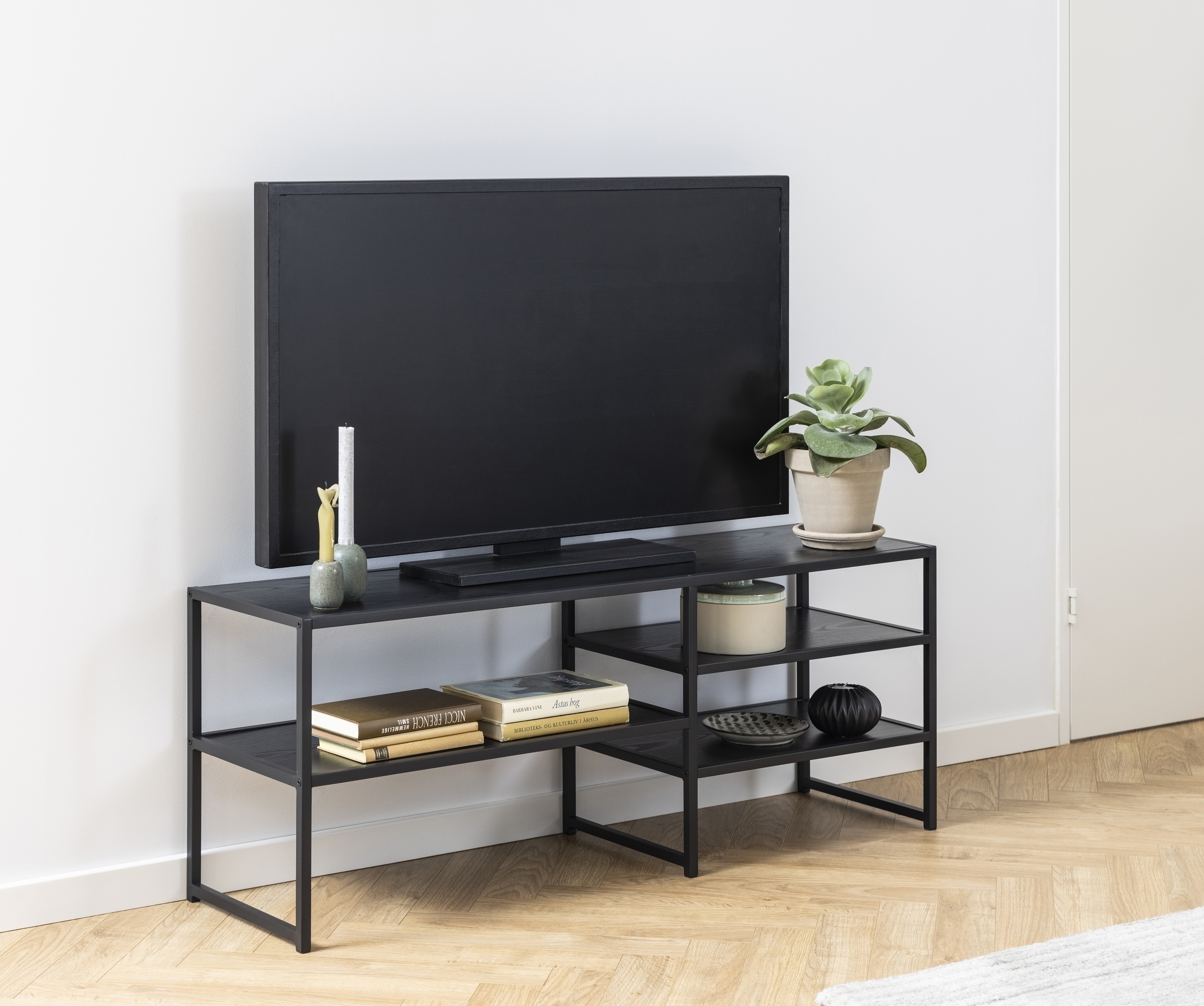 freiraum TV-Regal >Seaford< in schwarz, MDF, Stahl - 120x46x33cm (BxHxT) 191396