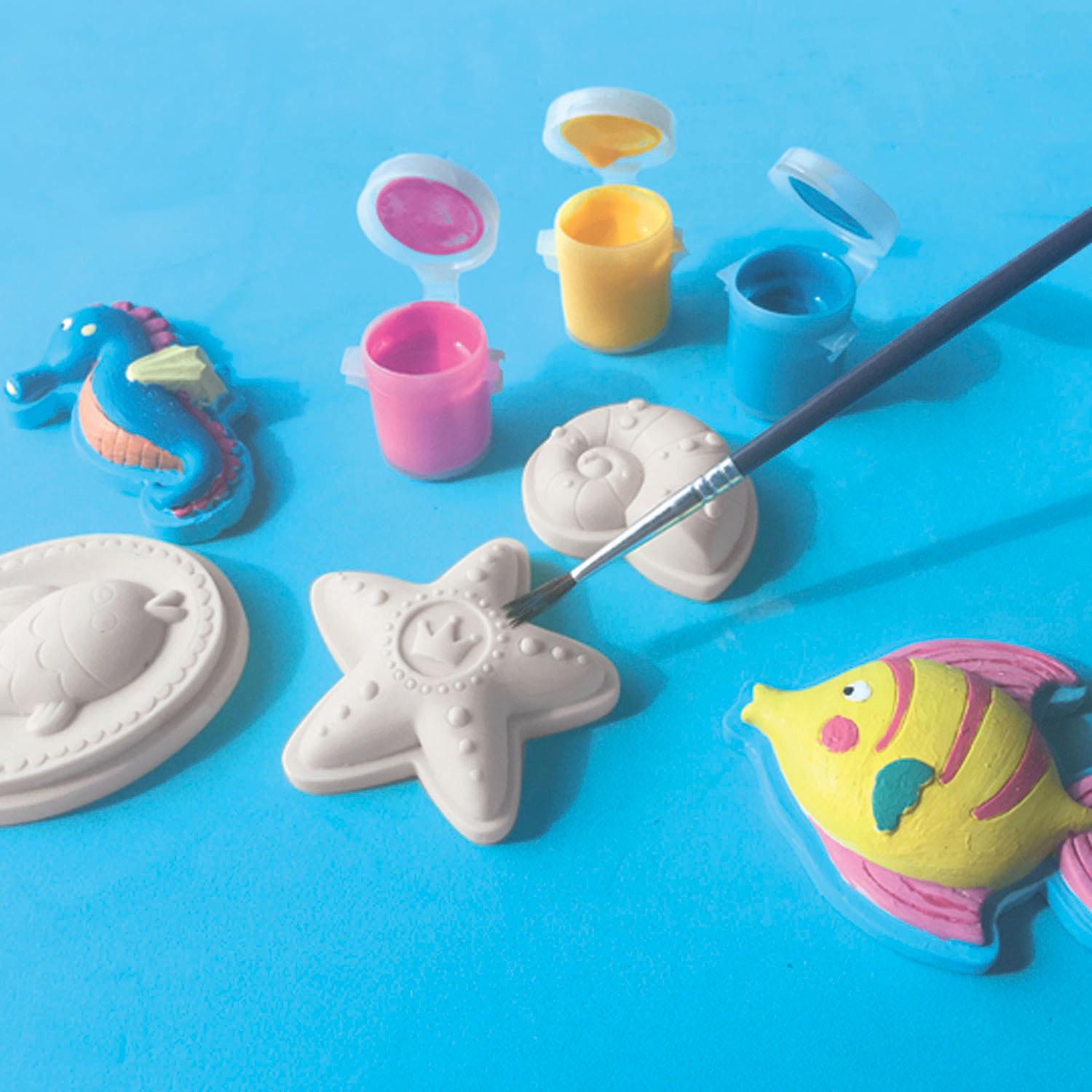SES Creative 01354 – Juego De Fundición Y Pintura De Figuras Del Mar, Ideal Para Manualidades Infantiles, Con Molde, Yeso Y Pinturas