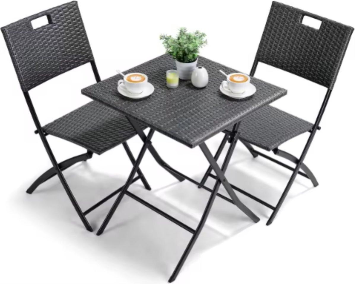 Happyment Outdoor Klapttisch Set – 3-teilig – Balkon- & Gartenbistro Set mit 2 Stühlen – Rotan & Metall – Dunkelgrau