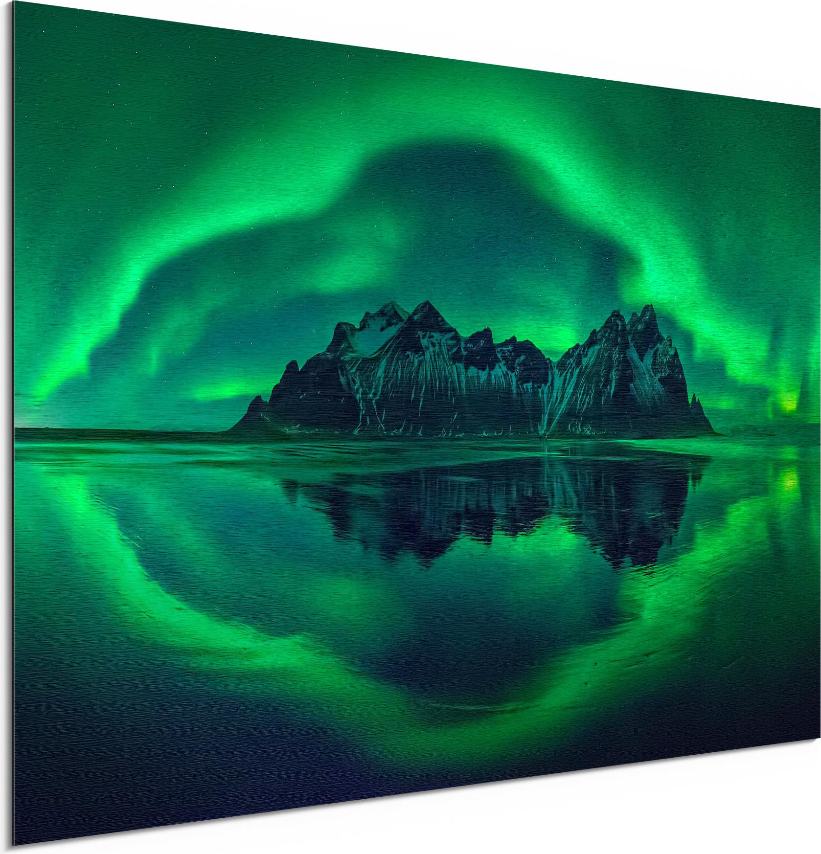 DEQORI Alu-Dibond Bild Silber 60x40 cm 'Vestrahorn im Polarlicht' Wandbild Metall dünn AD-60-40-S-1121-UV