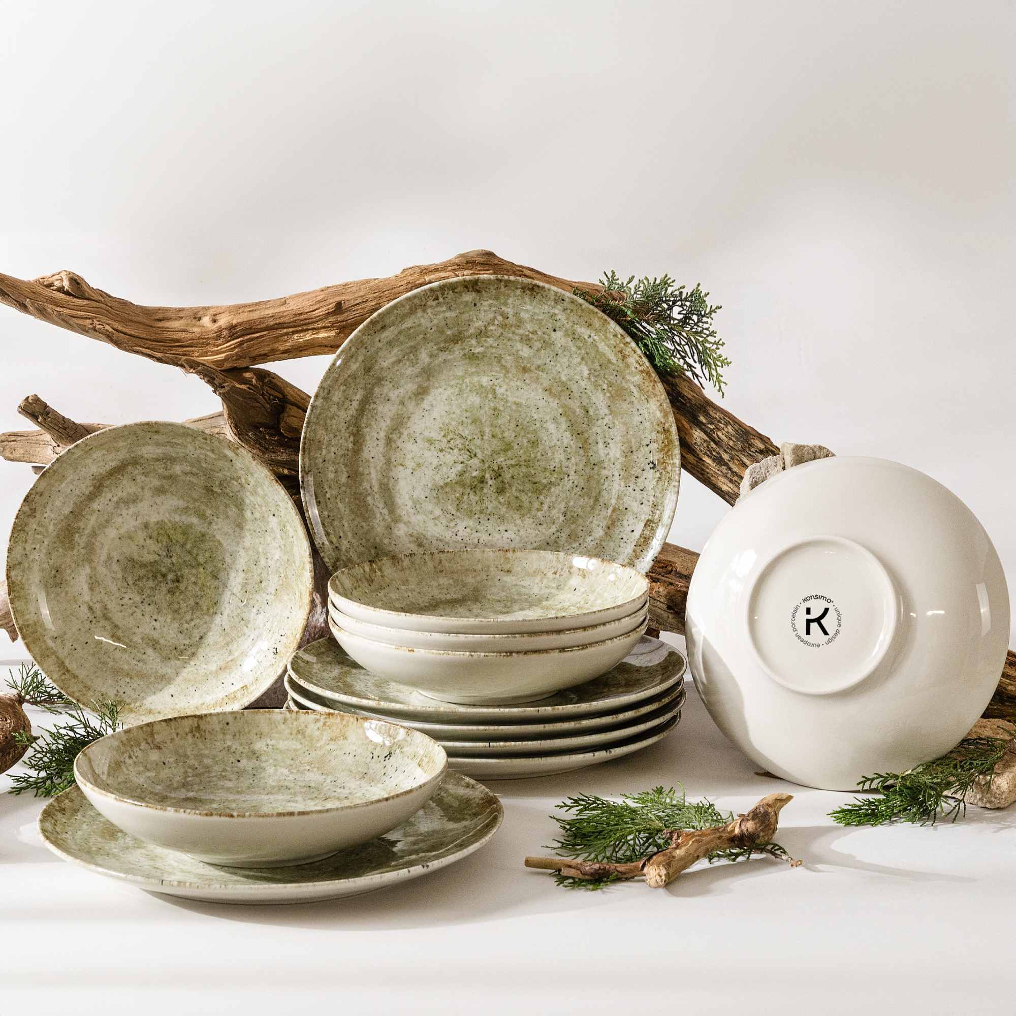 KONSIMO jedálenský set ERATO, vyrobený v EÚ, (12-dielny), pre 6 osôb, porcelán, vhodný do umývačky riadu, vhodný do mikrovlnnej rúry, okrúhly tvar, tvrdý porcelán