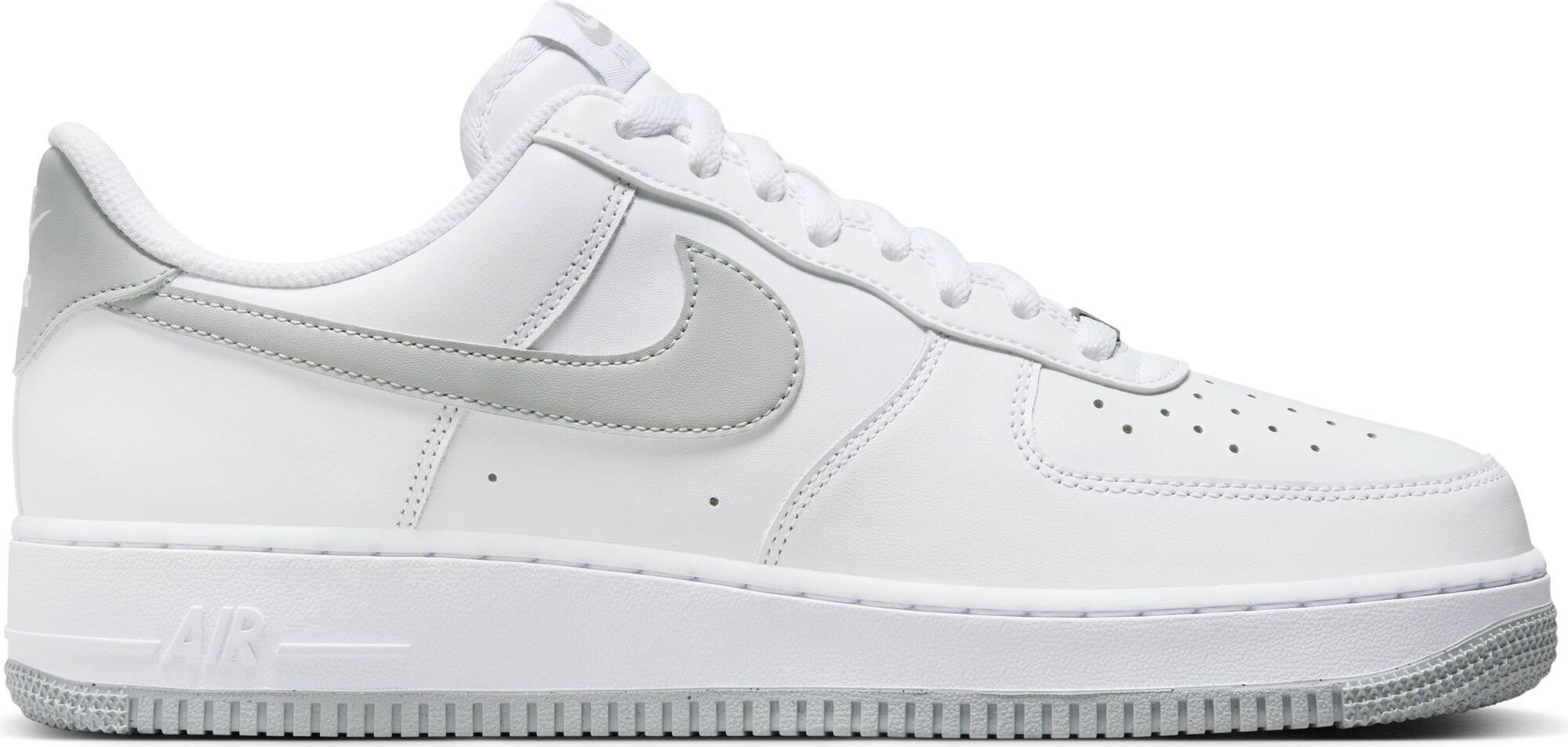 Pánske tenisky Nike AIR FORCE 1 07, veľkosť:15
