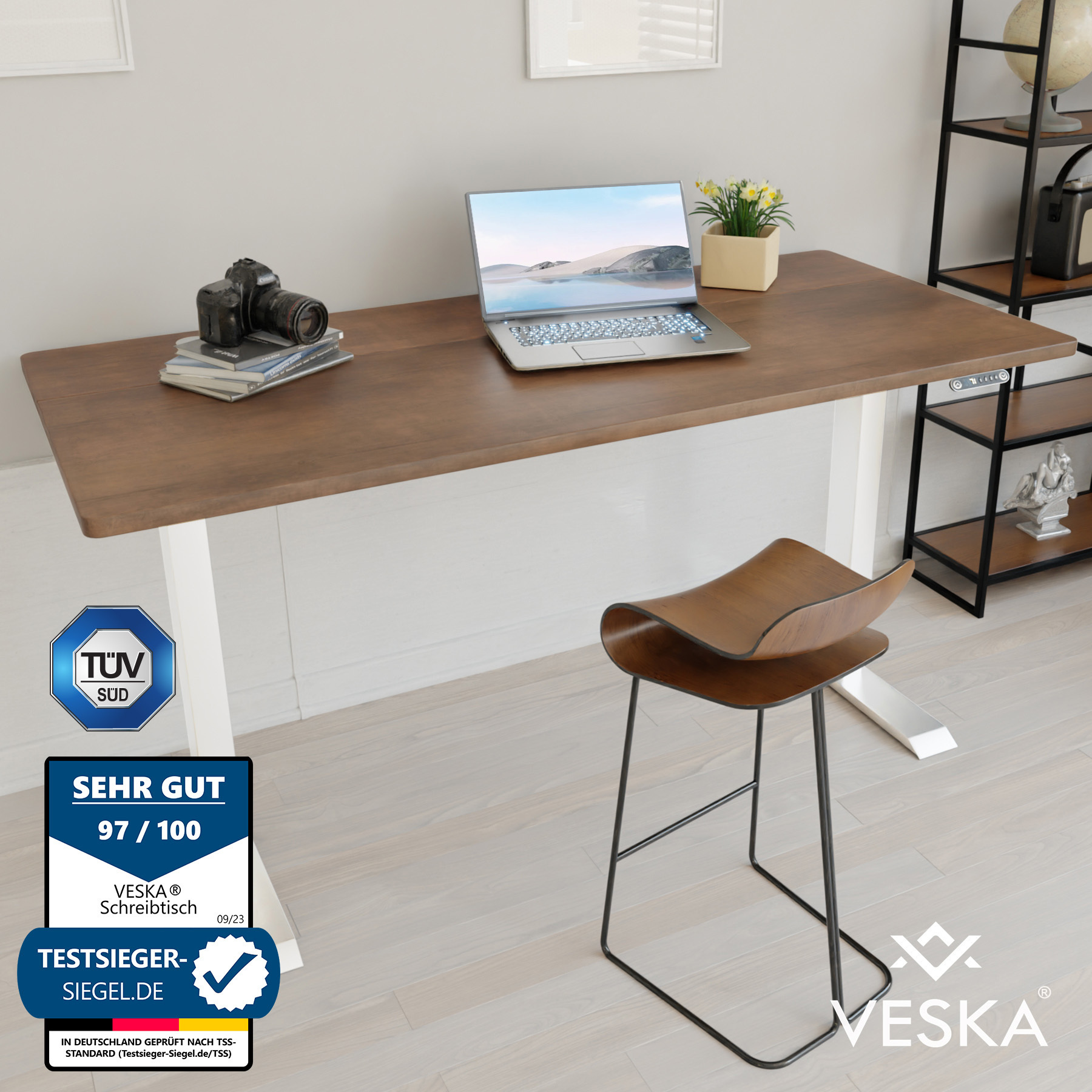 Höhenverstellbarer Schreibtisch (140 x 70 cm) - Sitz- & Stehpult - Bürotisch Elektrisch Höhenverstellbar mit Touchscreen & Stahlfüßen - Weiß/Antik