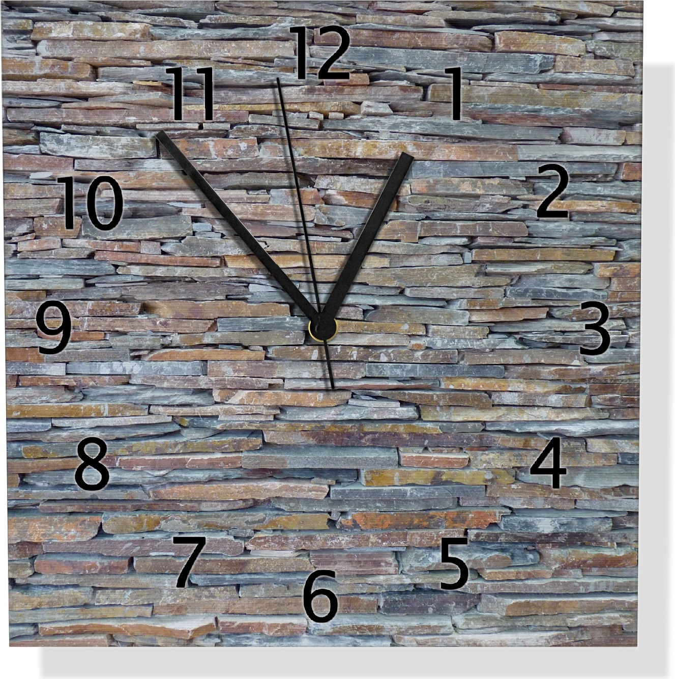 Wallario Design Wanduhr Natursteinmauer in grau braun aus Aluverbund, Größe 30 x 30 cm uds0308-3030
