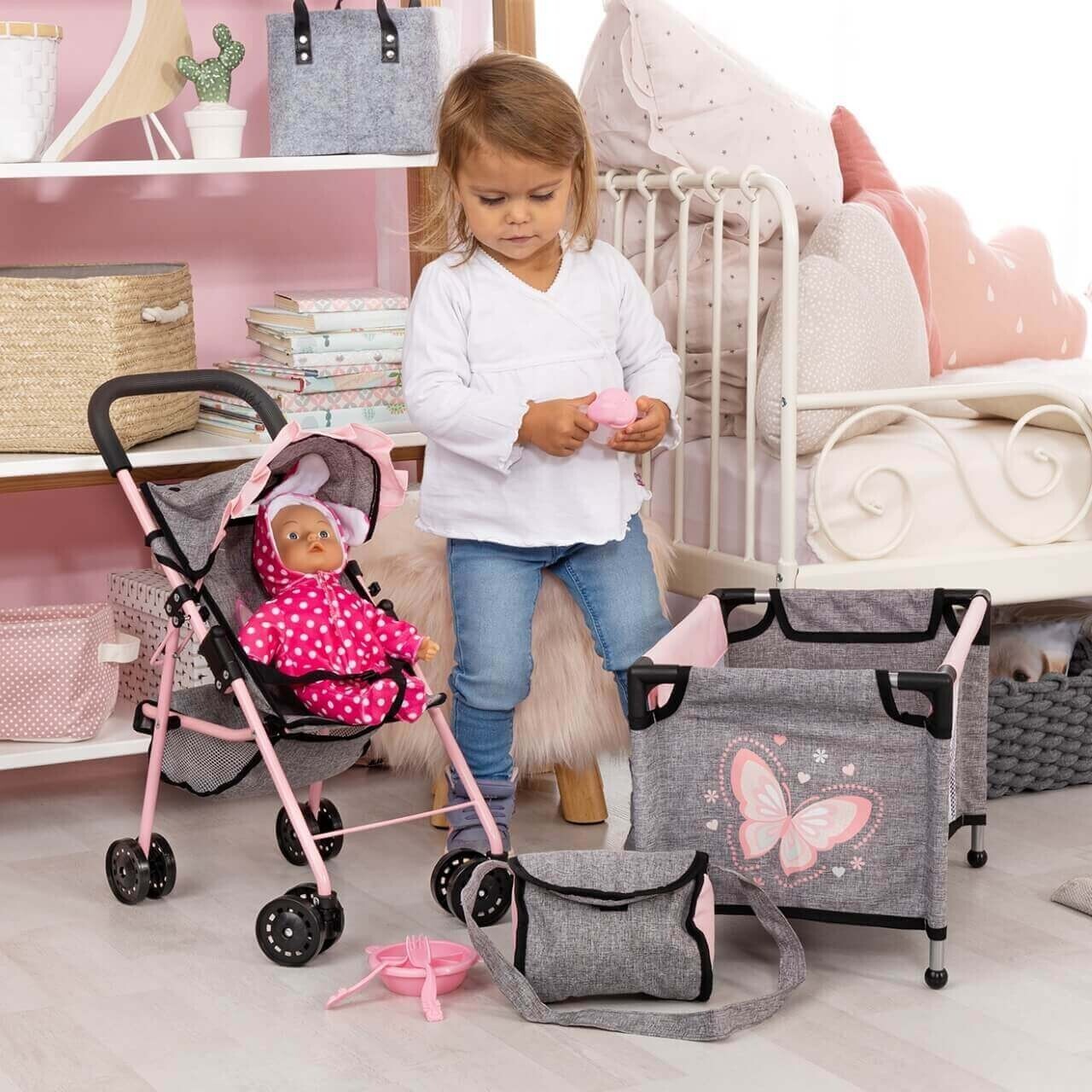 Bayer Design 21533AB Passeggino Per Bambole Con Accessori – Pieghevole, Doppie Ruote, Culla, Palestrina, Stoviglie E Borsa – Fino A 46cm