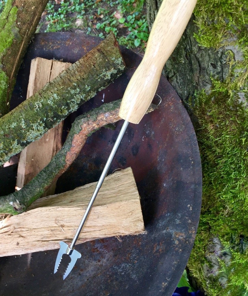 Antikas Großer Grillspieß Grillbesteck für Lagerfeuer, Teleskop-Spieß ausziehbar 80 cm