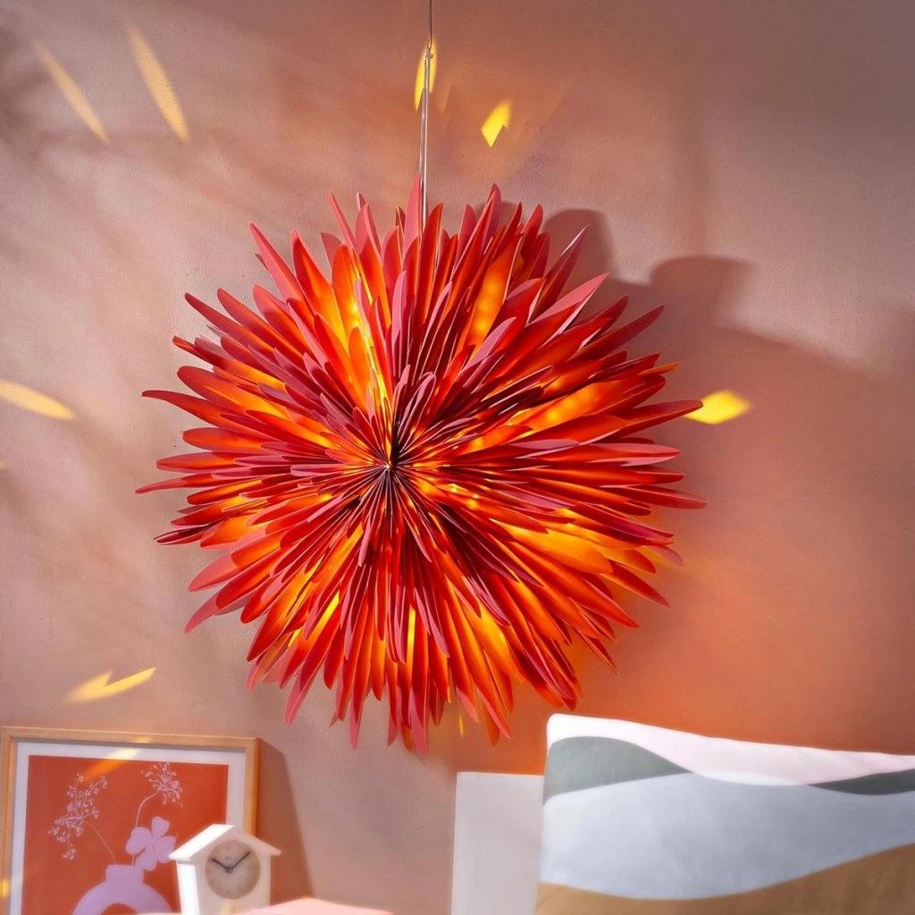 Weltbild Lichterdeko – die LED-Hängedeko „Dahlia“ 60 cm mit Timer