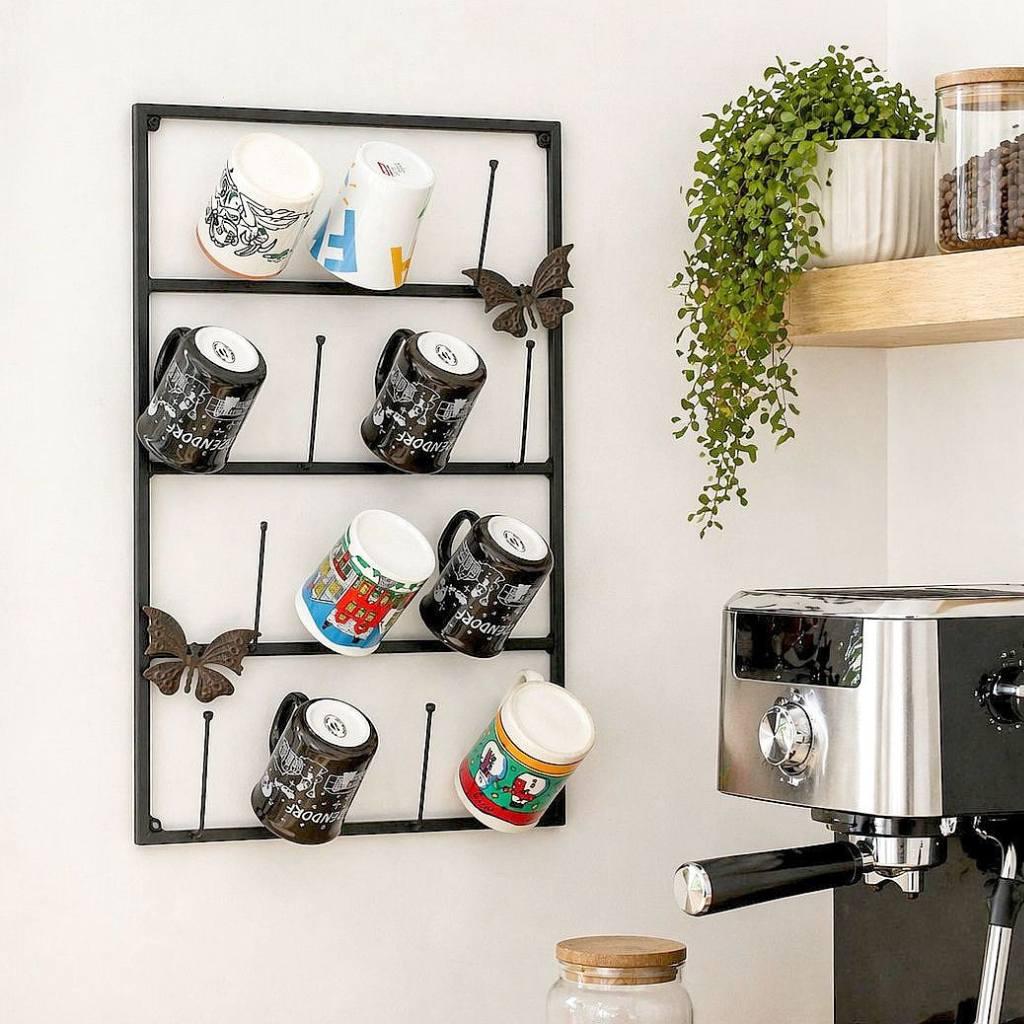 DanDiBo Tassenhalter Wand Tassenregal Tassenständer 14 Haken Schwarz Metall 93850 Tassen Regal Organizer Aufbewahrung Kaffeetassen Regal