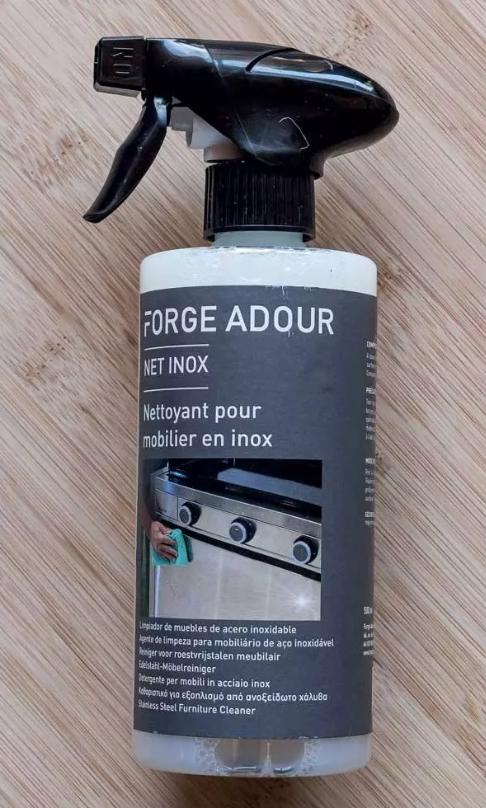 Reinigung von grillplatten und zugehörigen möbeln Forge adour NETINOXECO