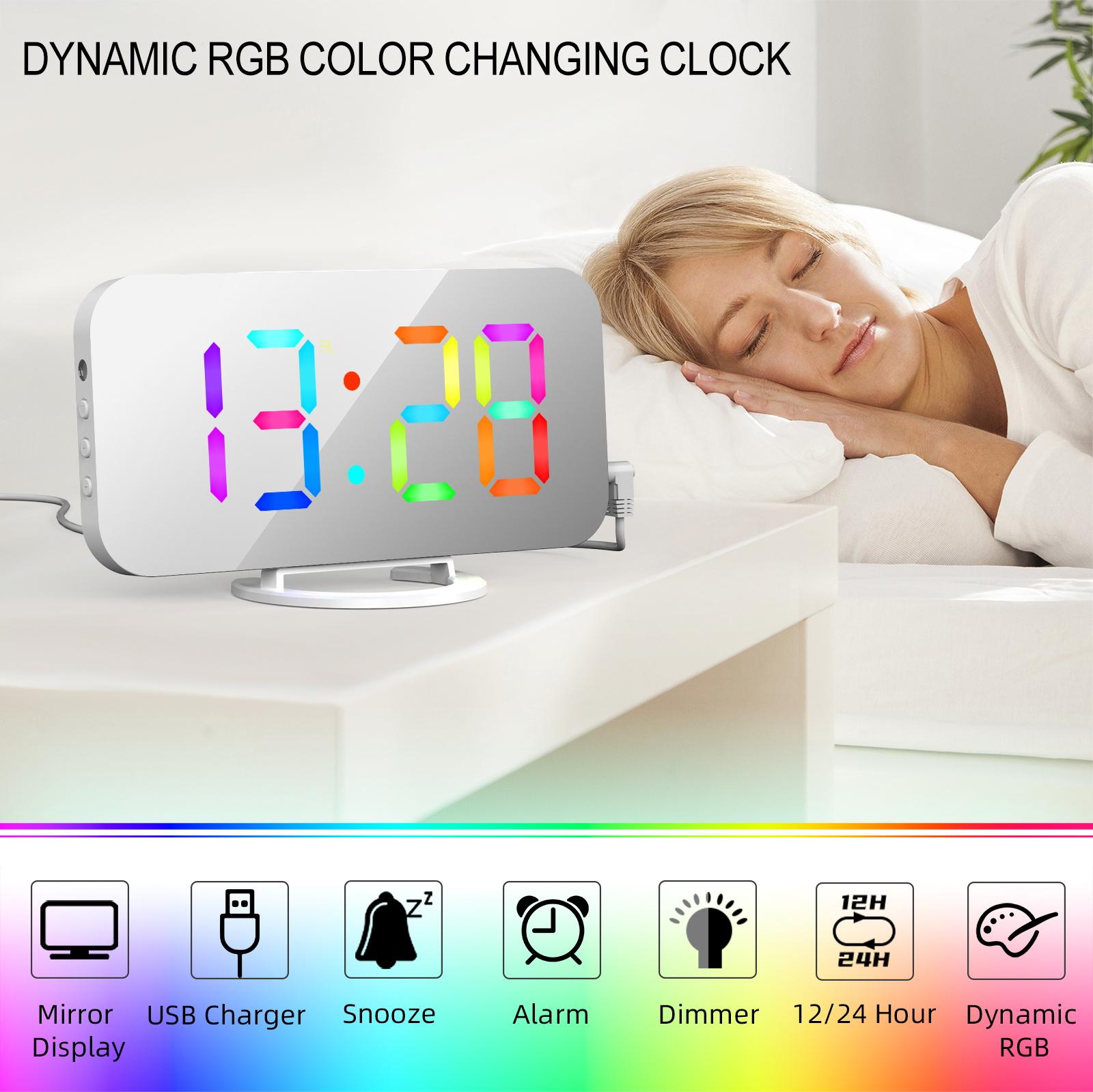 Digitálny budík s dynamickým RGB svetlom Stmievateľný jas Nastaviteľná funkcia Snooze USB nabíjačka Zrkadlové hodiny 12H/24H pre spálňu Domáce kancelárie Nástenný