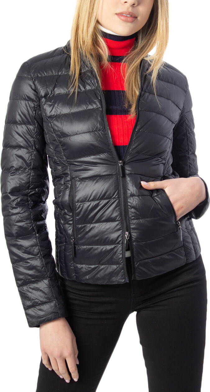 Armani Exchange Schwarzlicht -Down -Jacke mit genähten Nähten – S 186820_101-S