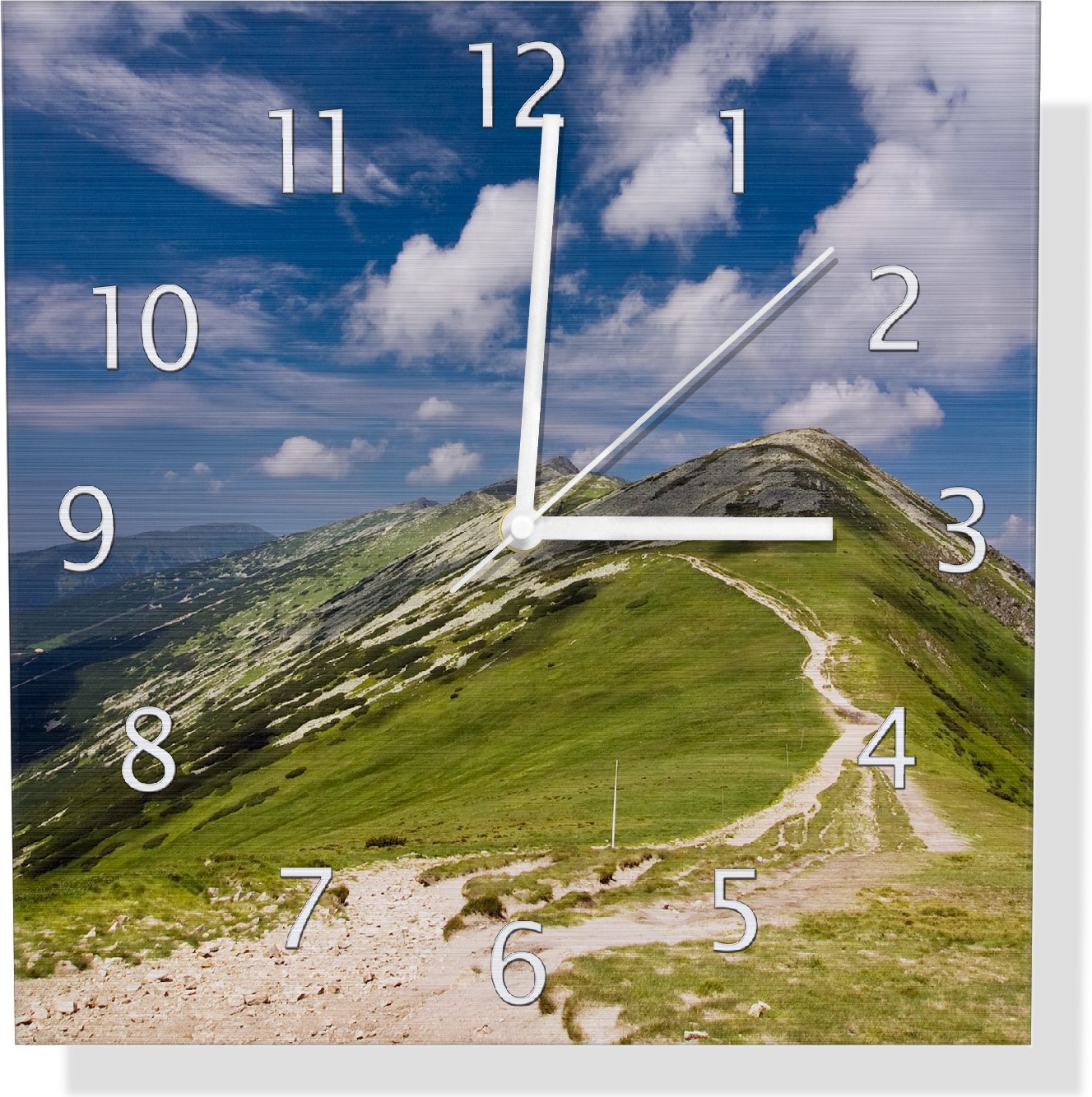 Wallario Design Wanduhr Alpenluft aus Aluverbund, Größe 30 x 30 cm udi0367-3030