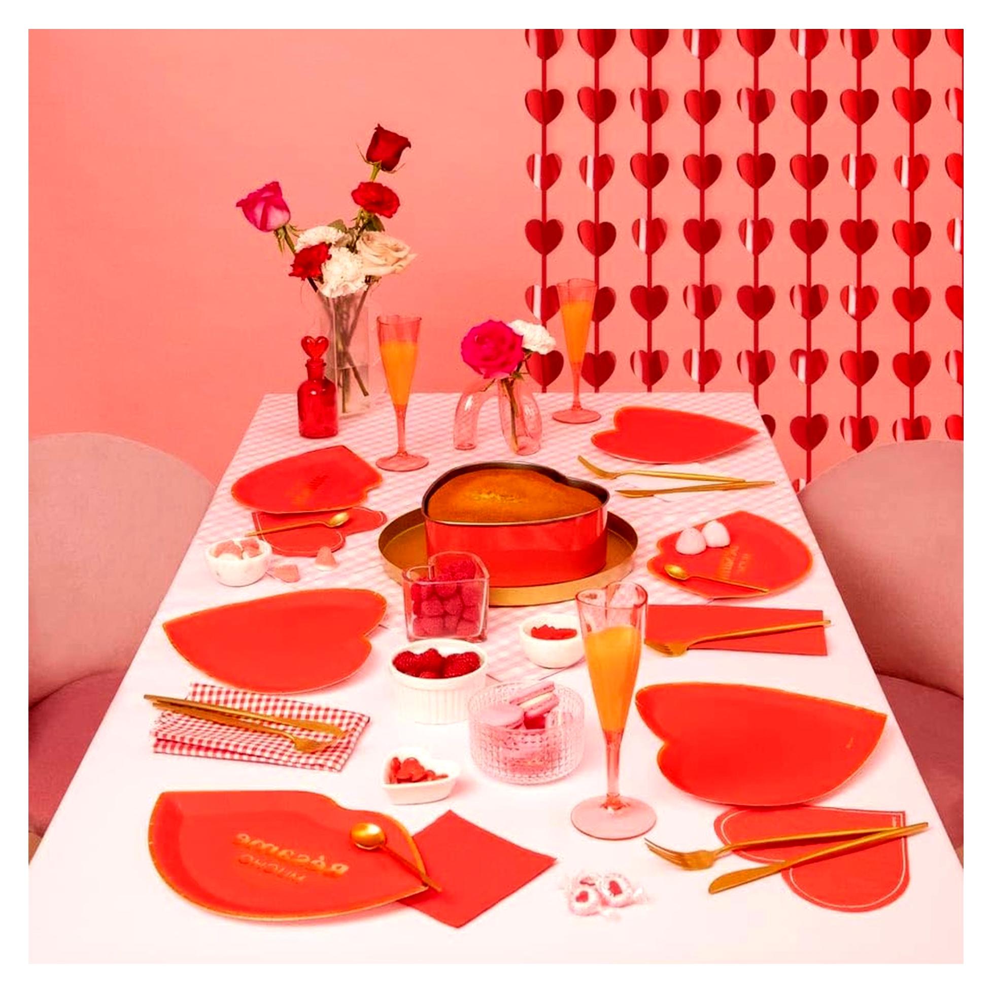 Markenlos 2 Stück - Tischteller aus Metall, goldfarben, Ø 33 cm, Tischdekoration für Hochzeit, Valentinstag oder Themenparty.