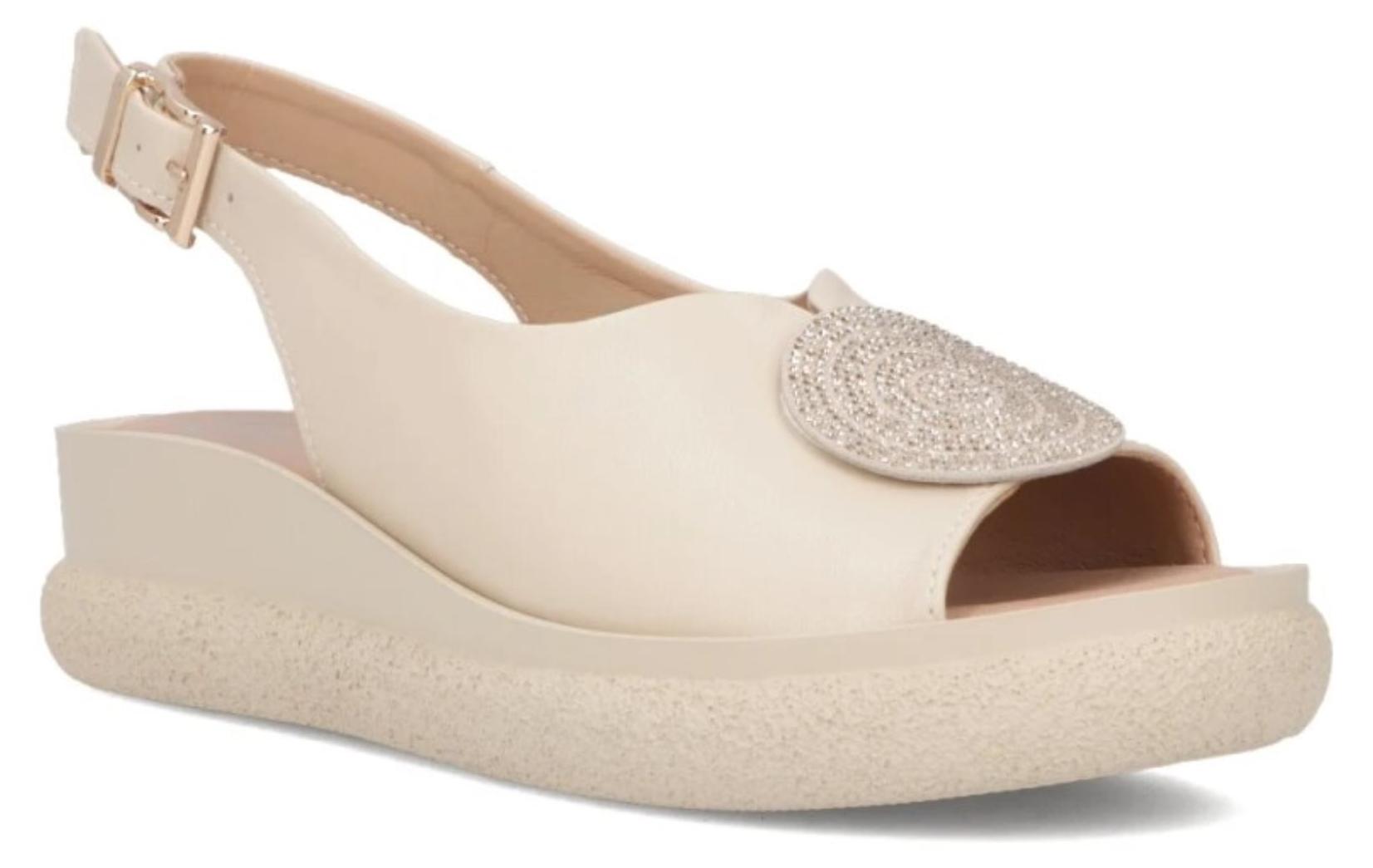 Filippo Damen Sandalen Beige DS698425BE mit Riemenverschluss und 3 cm Plateauhöhe