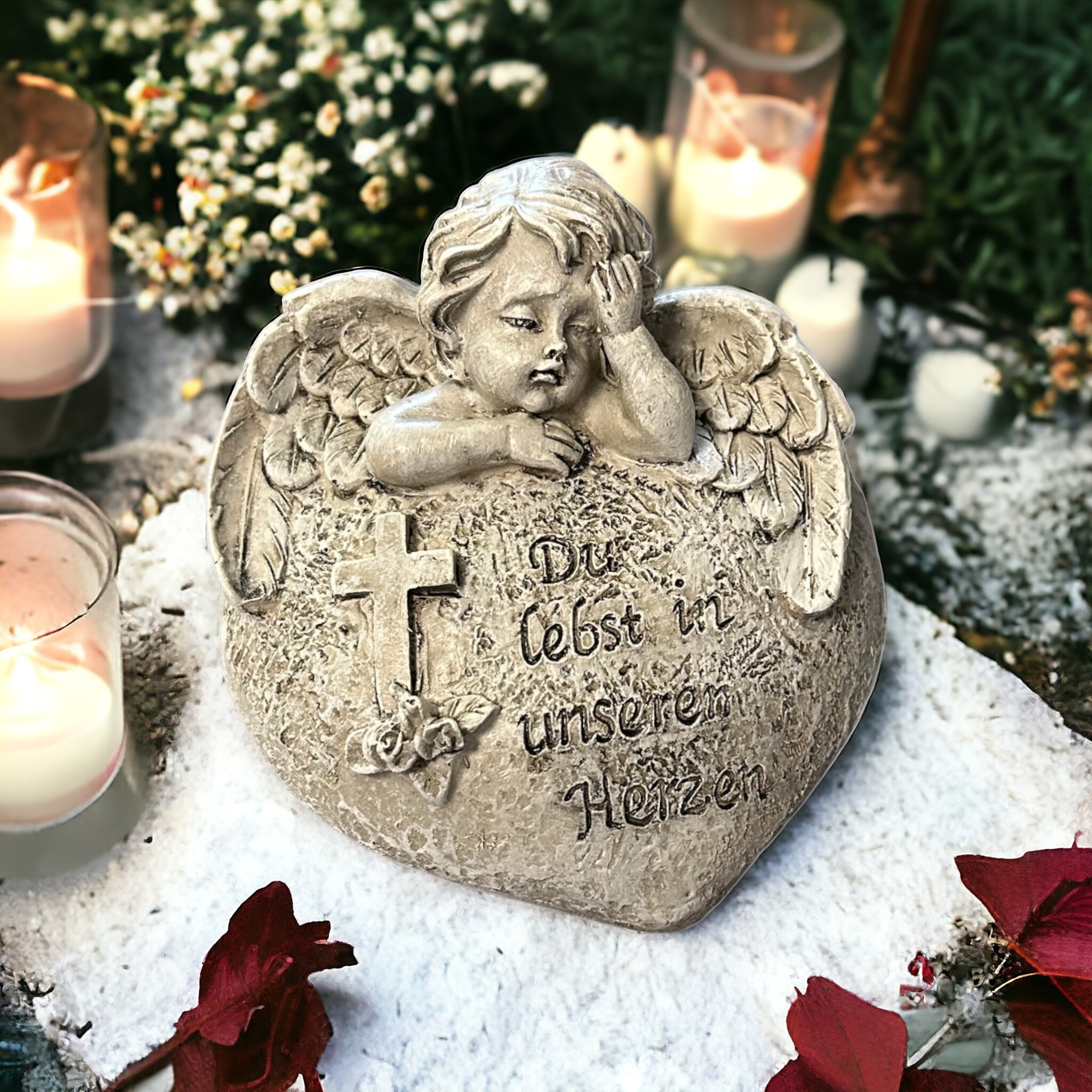 eberin · Grabdekoration Herz mit trauerndem Engel – EIN Zeichen der ewigen Liebe und Erinnerung · Trauerspruch: Du lebst in unseren Herzen ·